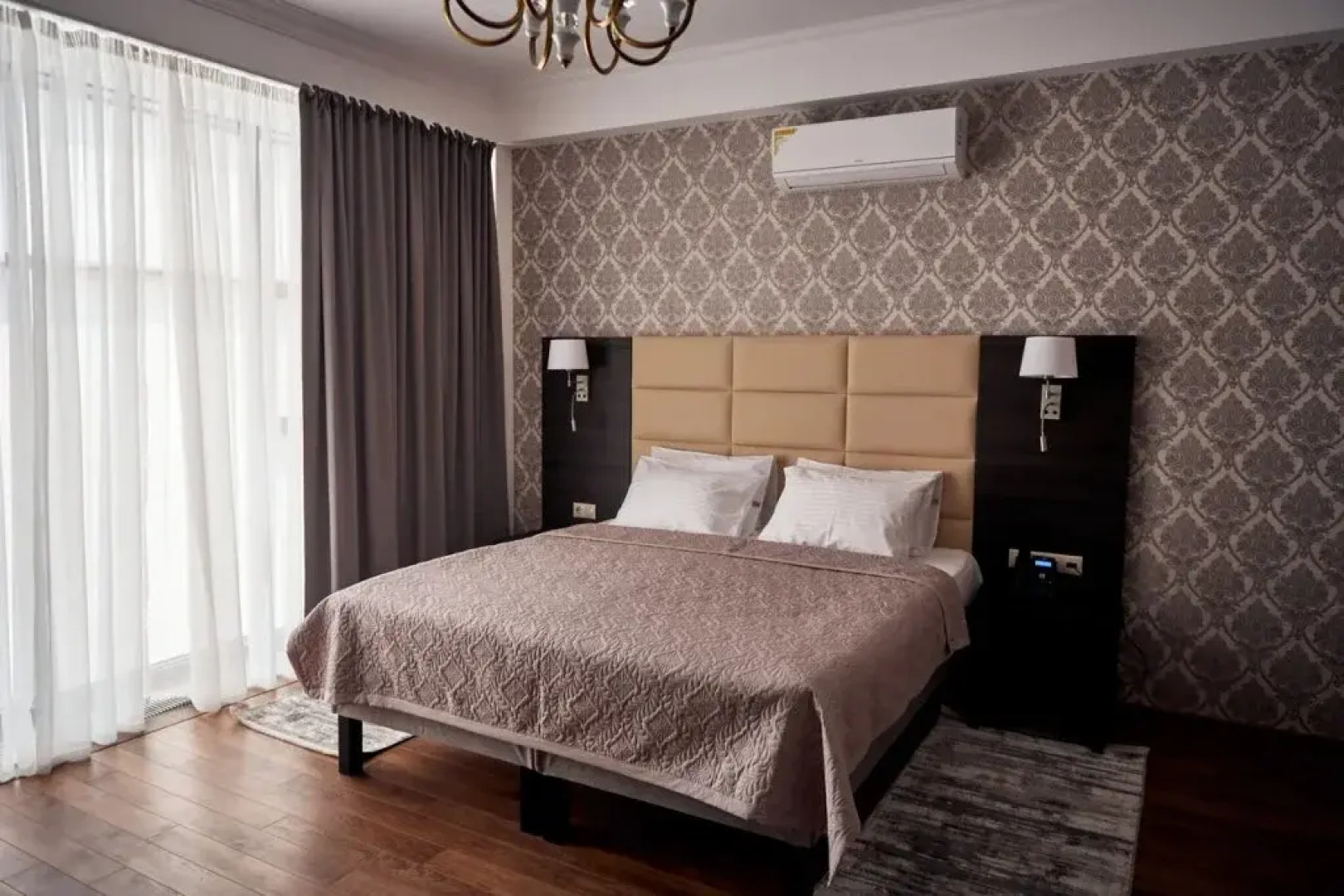 Отель  Аль-Фирай