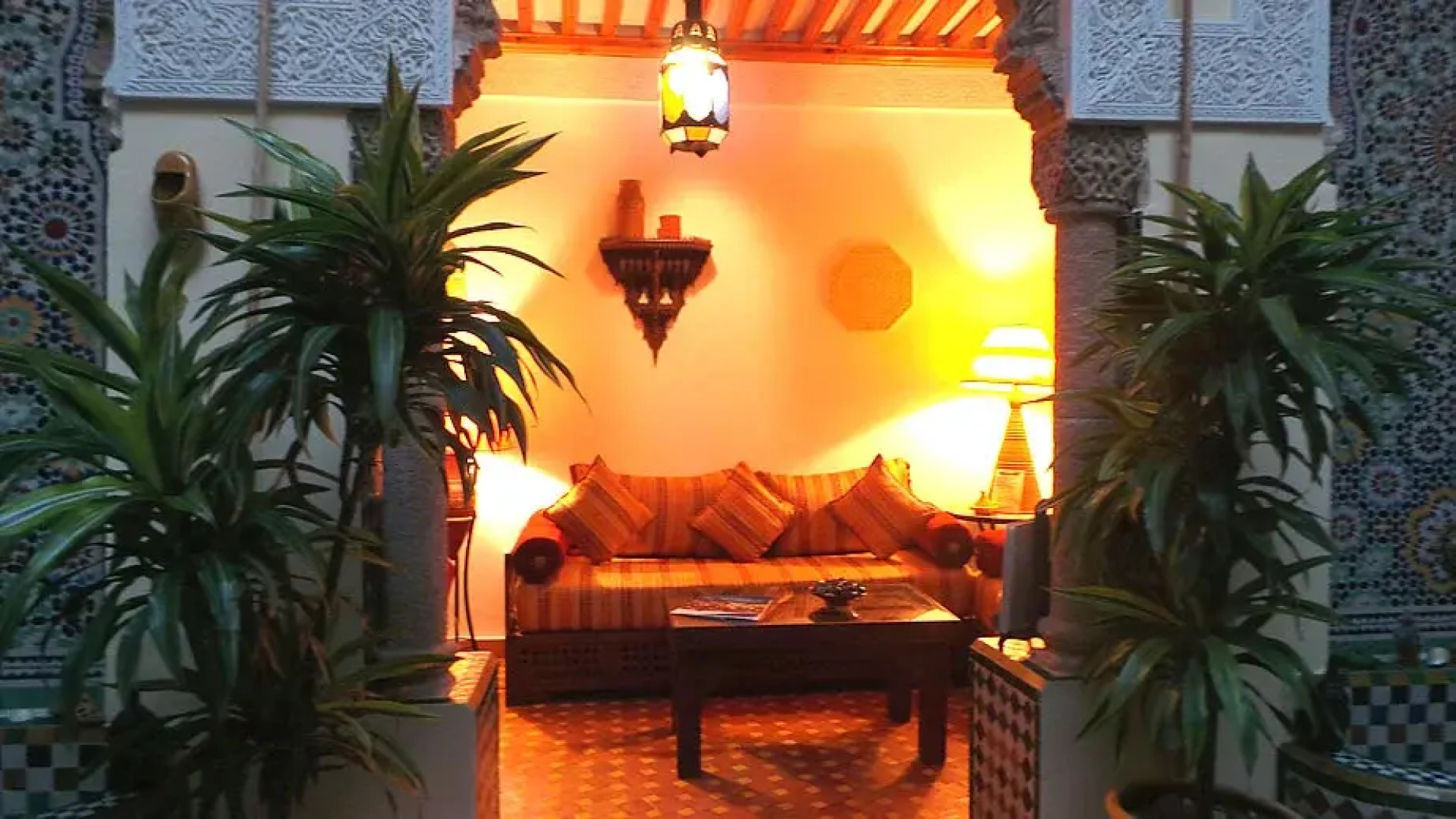 Отель Riad Darzouhour