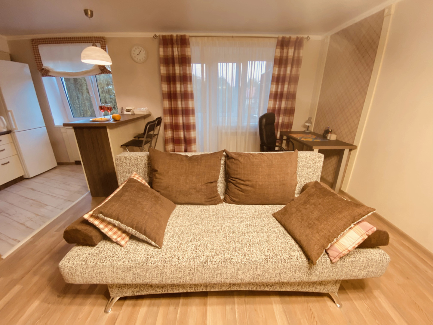 АХ! Апартаменты на Черняховского