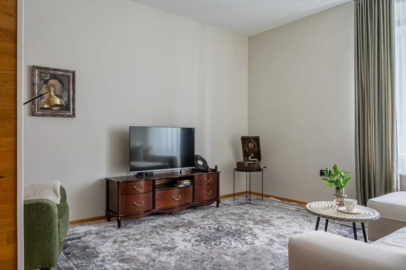 Апартаменты на Сакко и Ванцетти 58