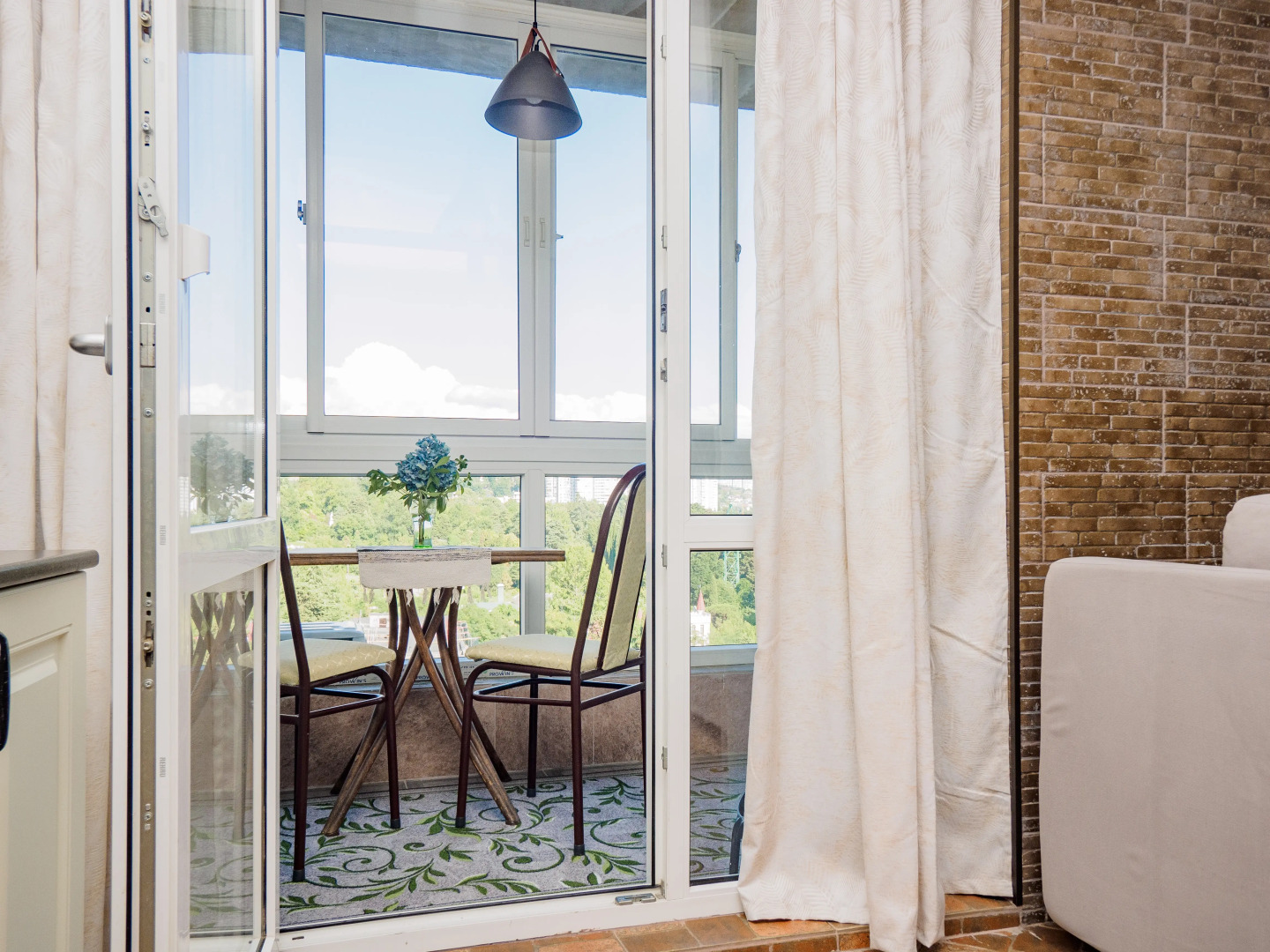 Апартаменты Место под солнцем 11