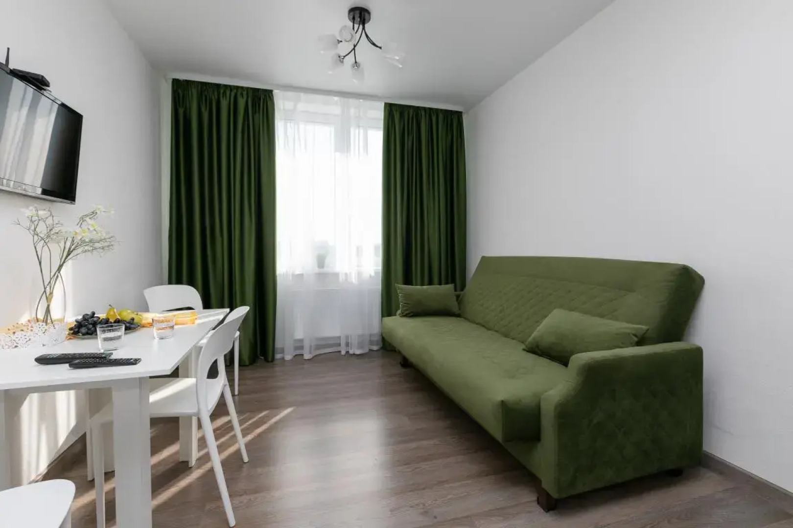 Двухкомнатные апартаменты Этажидейли возле ЖД вокзала