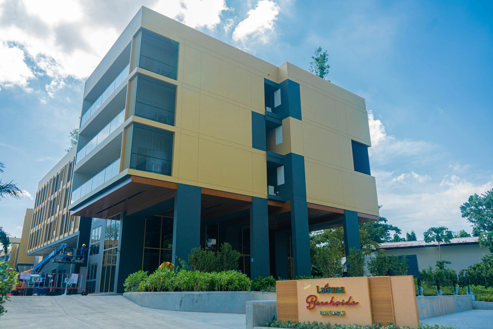 Апартаменты Laguna Beachside 2208