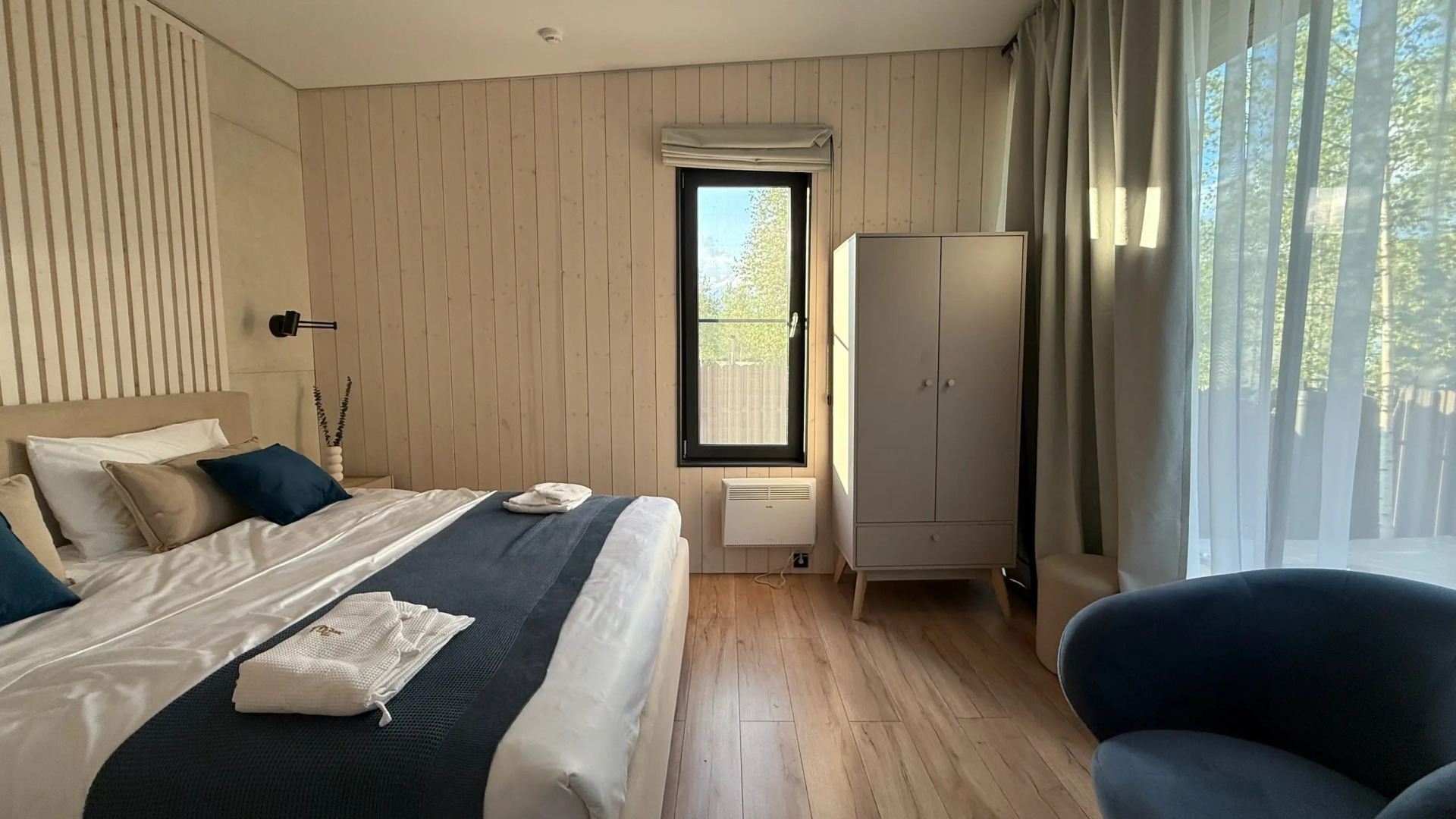 Частный дом Панорамный у реки с сауной, чаном и камином