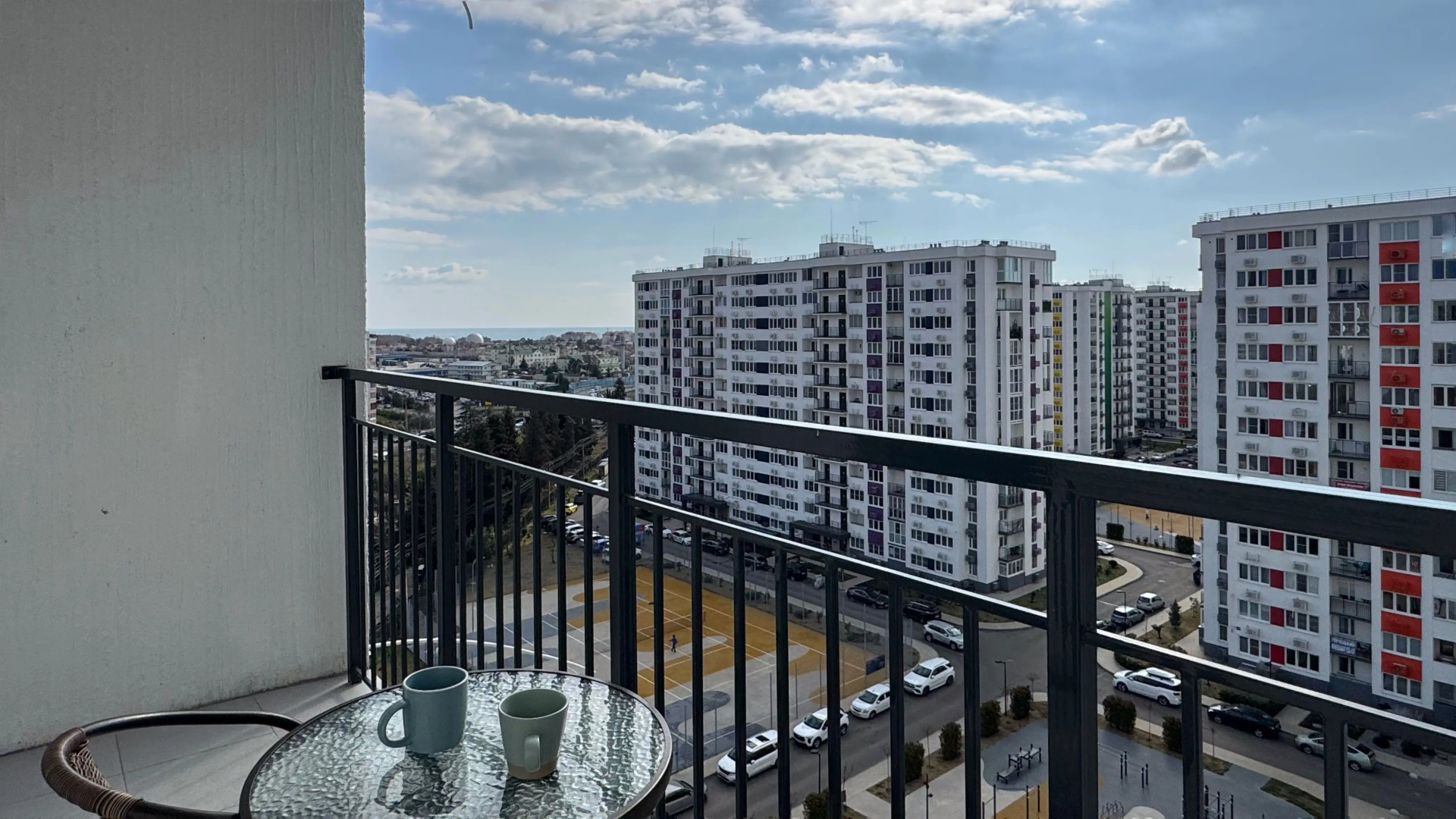 Апартаменты с балконом и видом на море  ЖК Фрукты 77 Я на Море