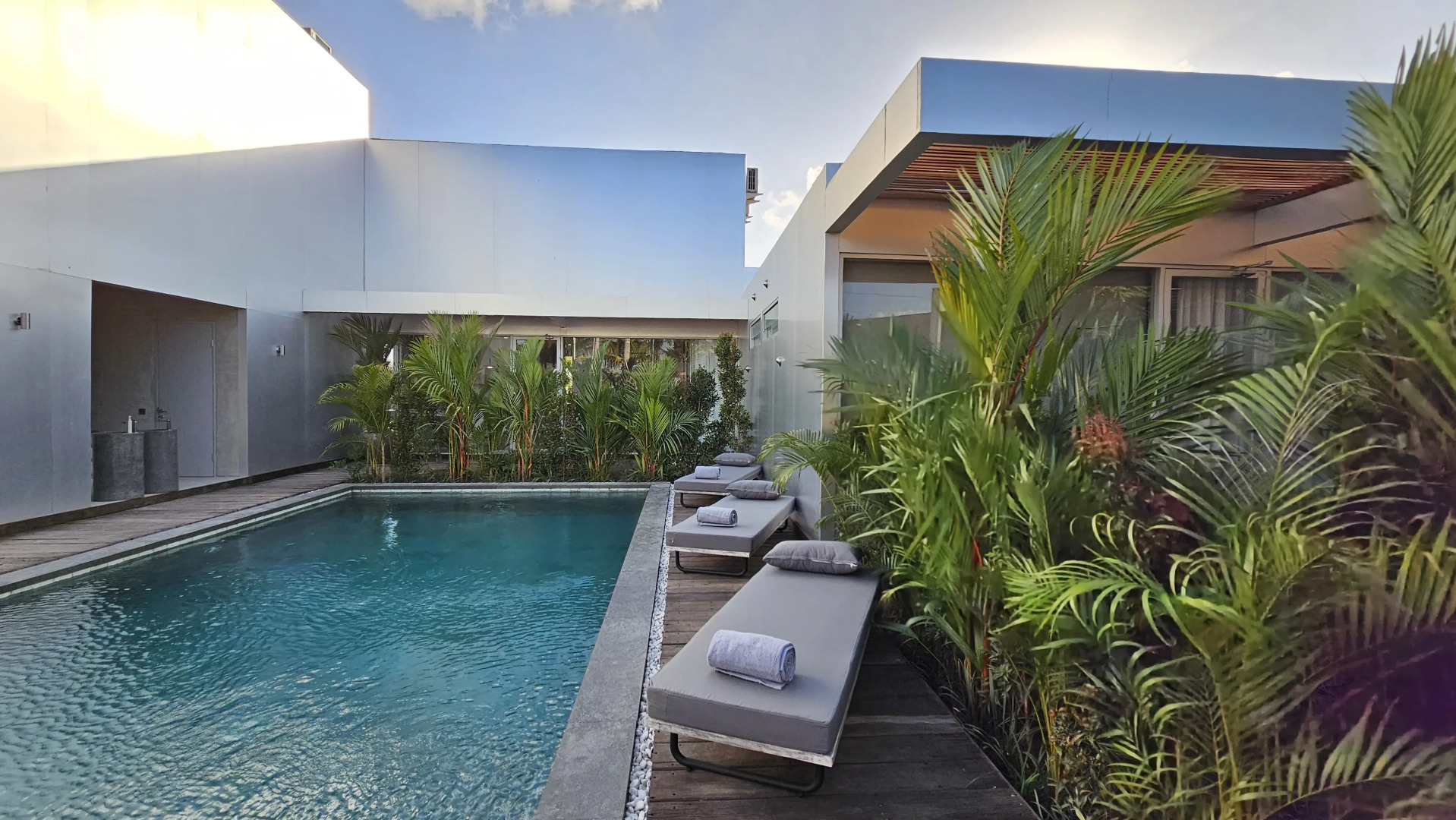 Апарт-отель Unit Space Village