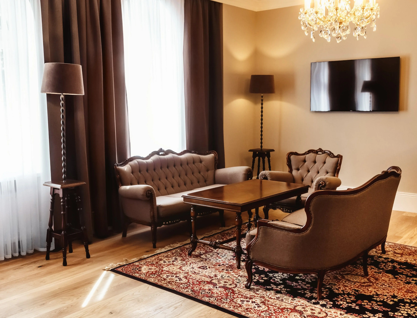 Отель Чайковский