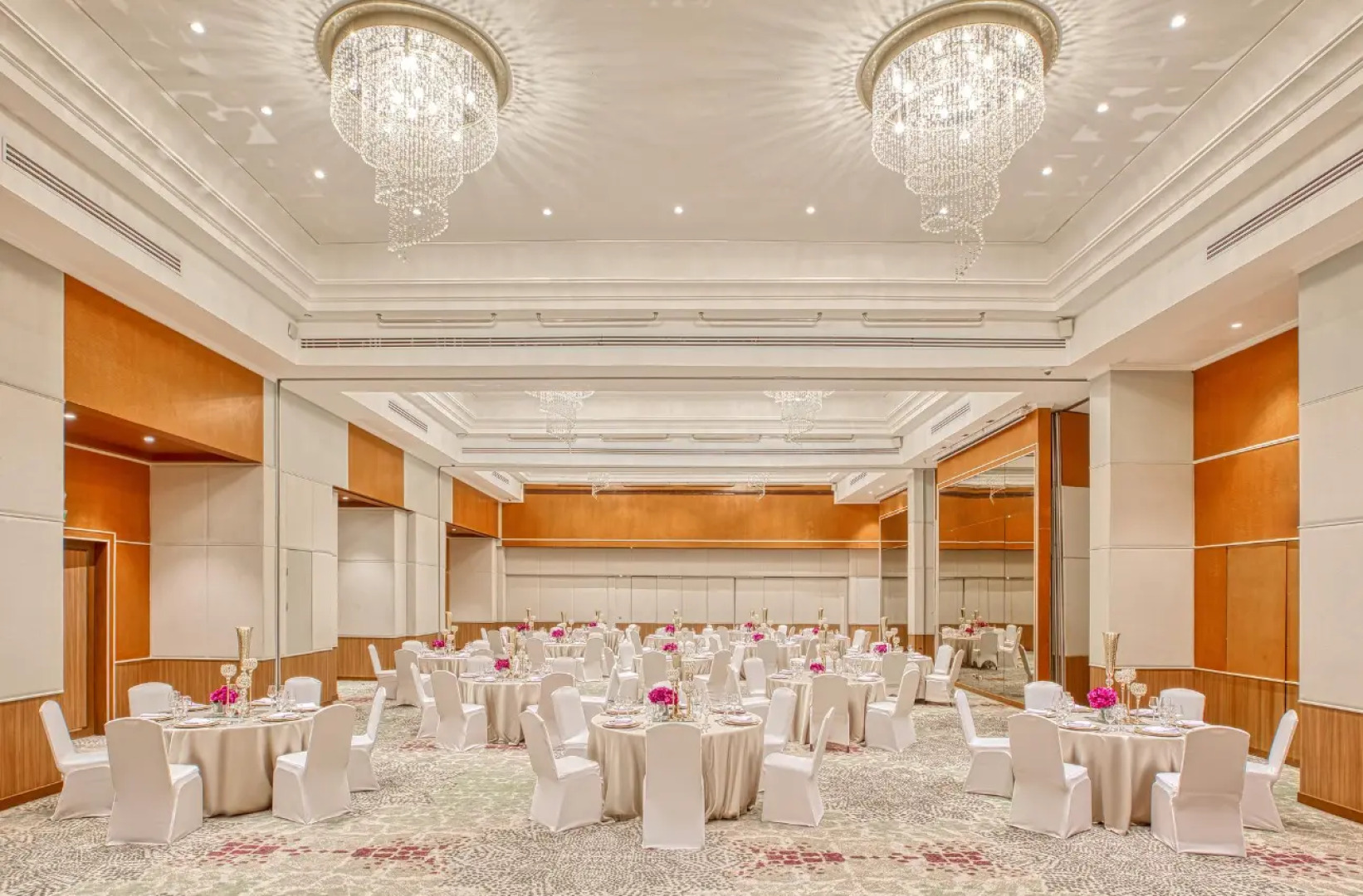 Отель Eastwood Richmonde Hotel