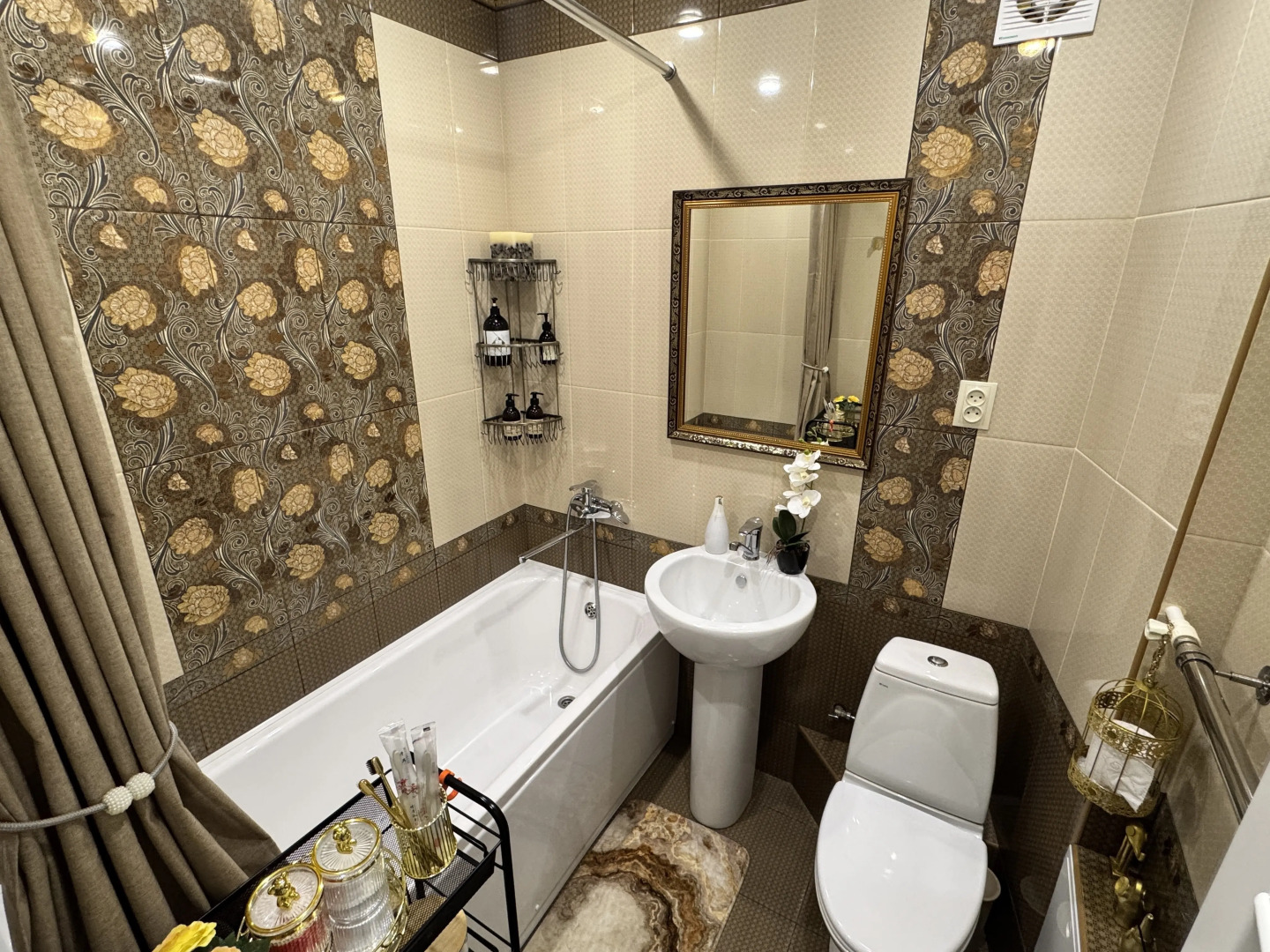 Квартира с Дизайнерским Ремонтом