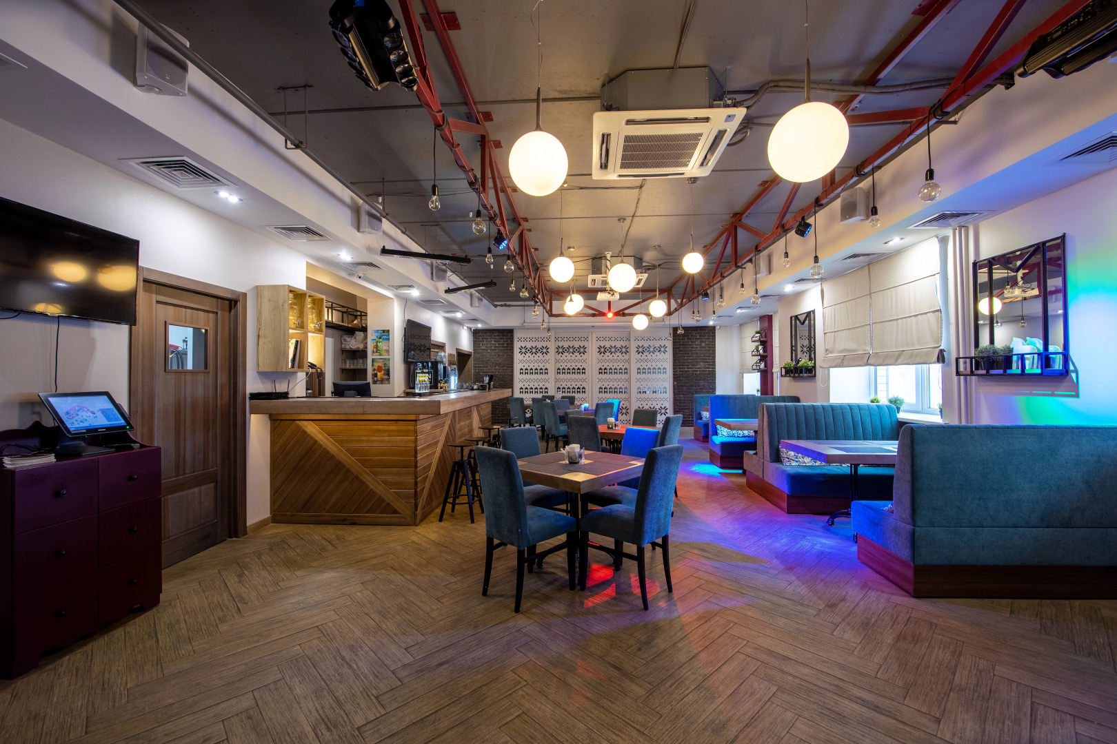 Отель Атриа