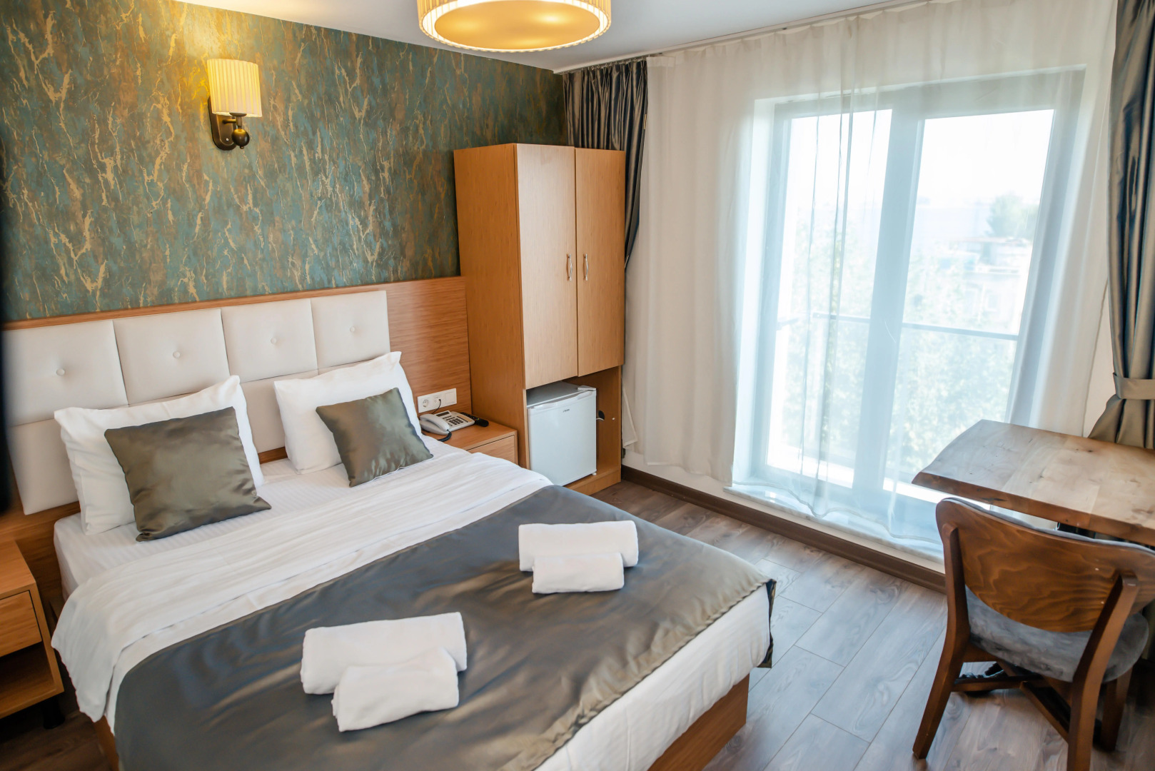 Отель The Camelot