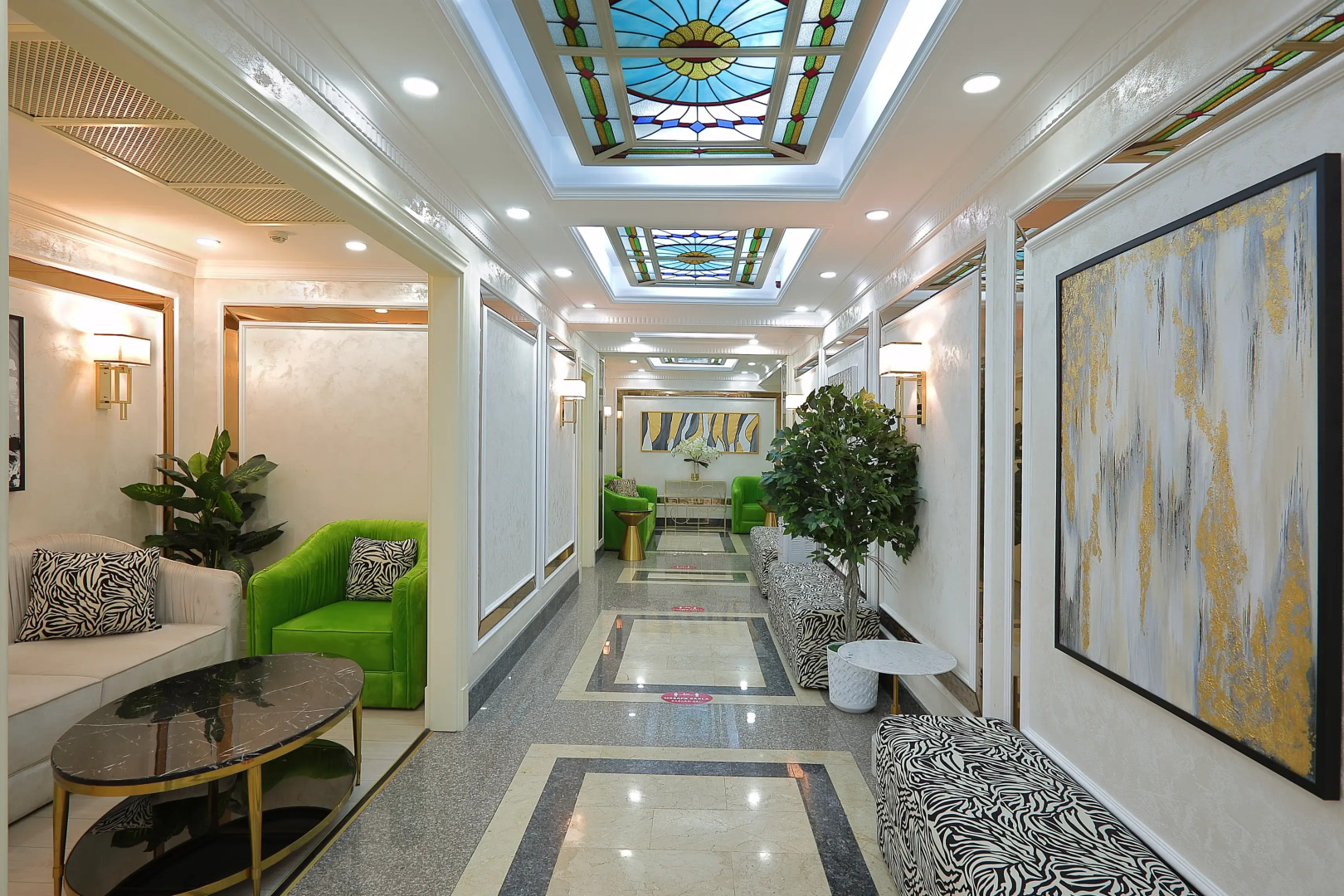 Отель Ganjali Plaza