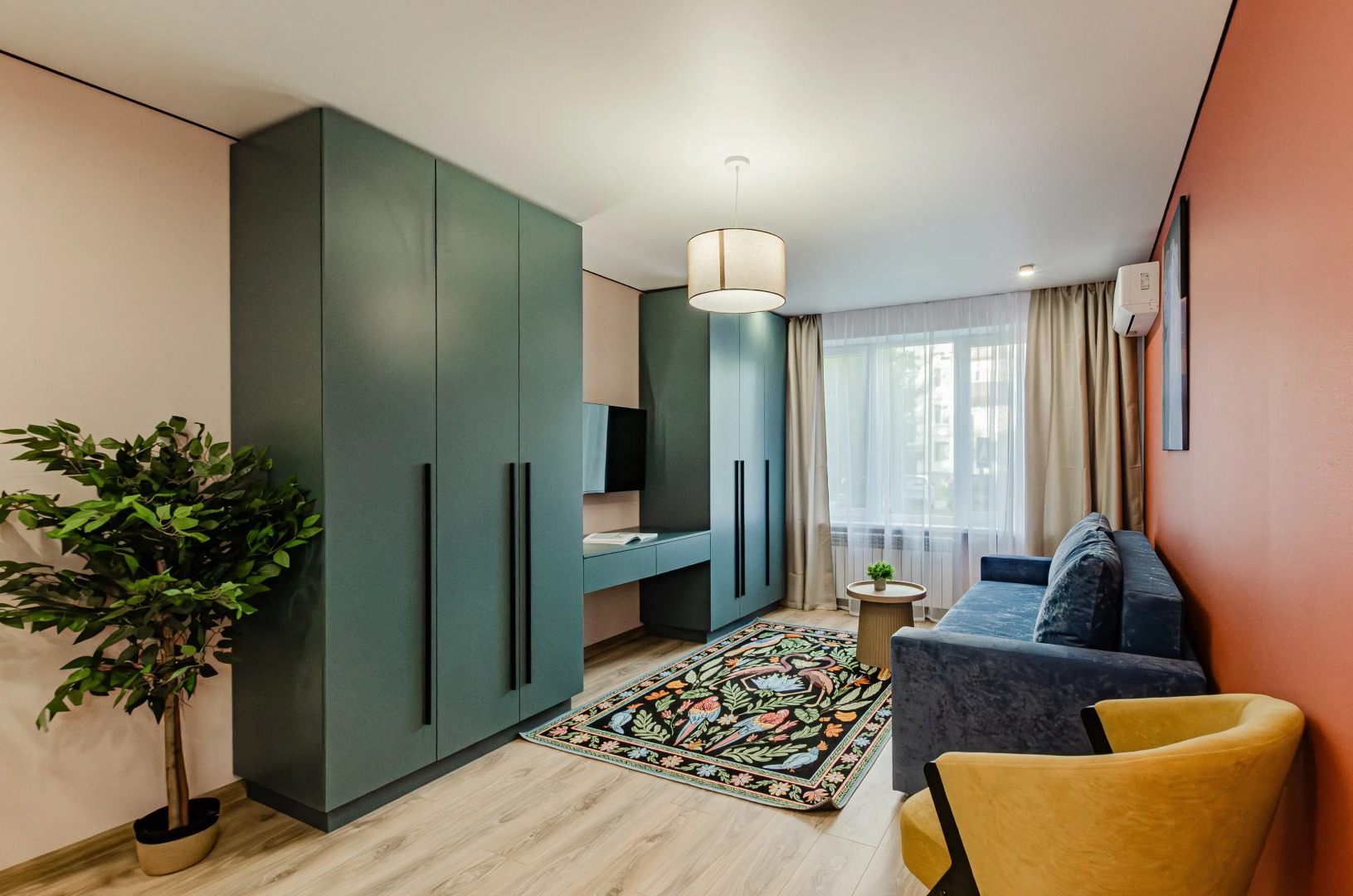 Квартира 2 ком с дизайнерским ремонтом в центре