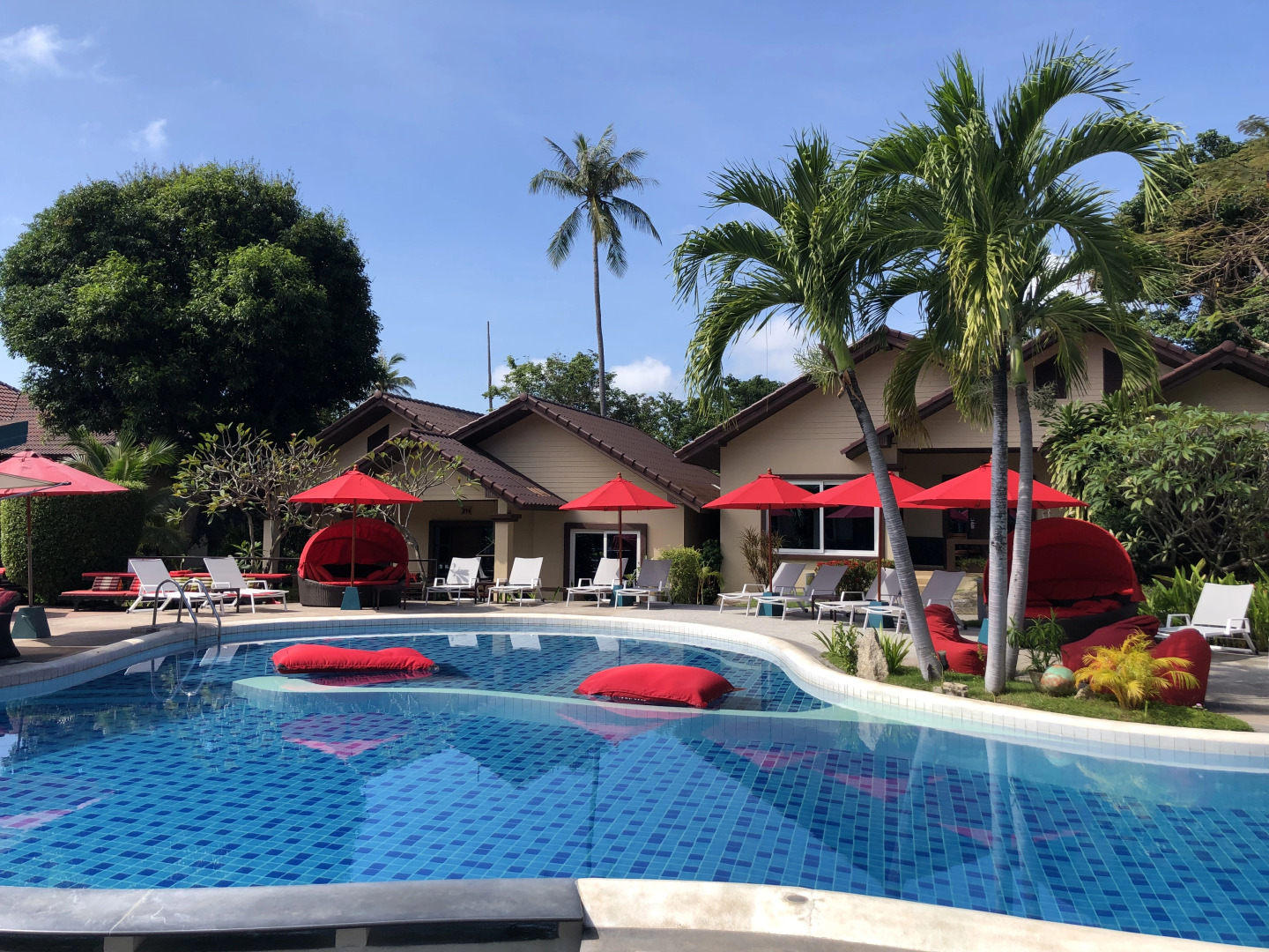 Отель Royal Beach Boutique Resort & Spa