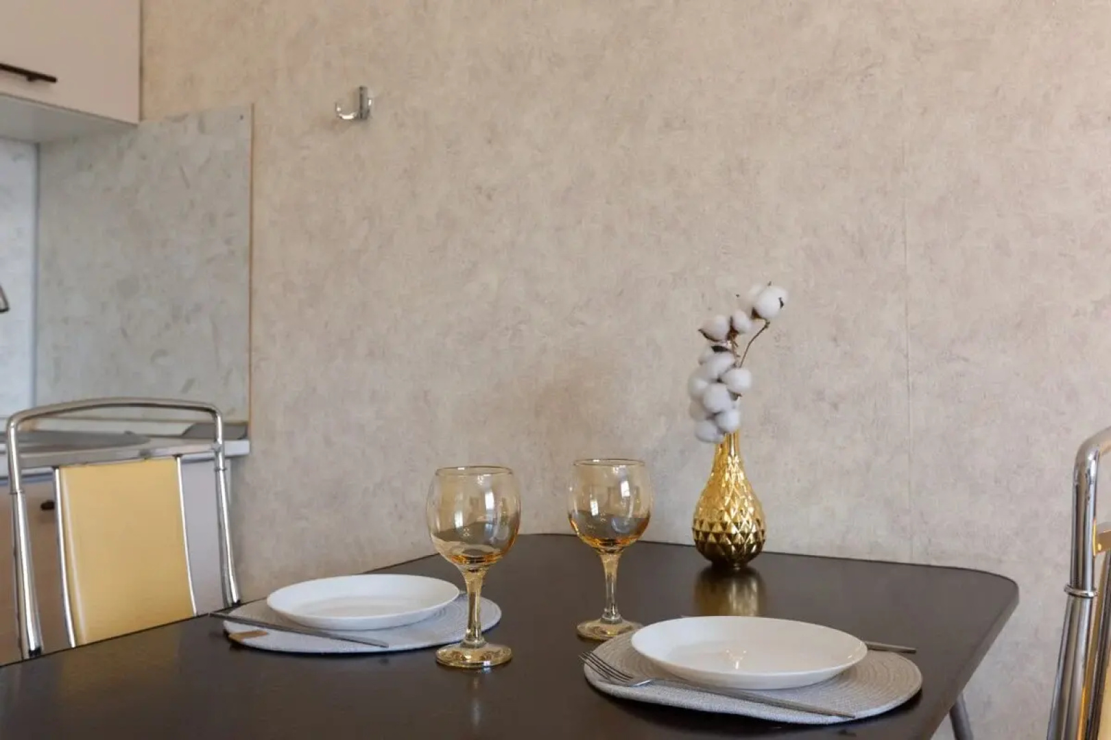 Квартира Life Apartments Трехкомнатная