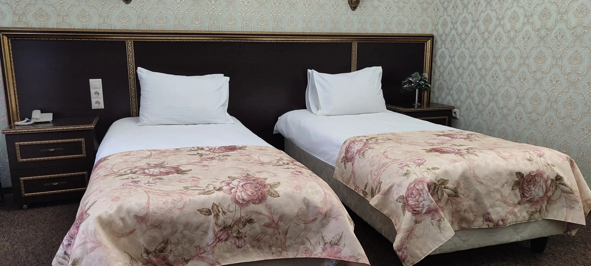 Отель Шери Холл