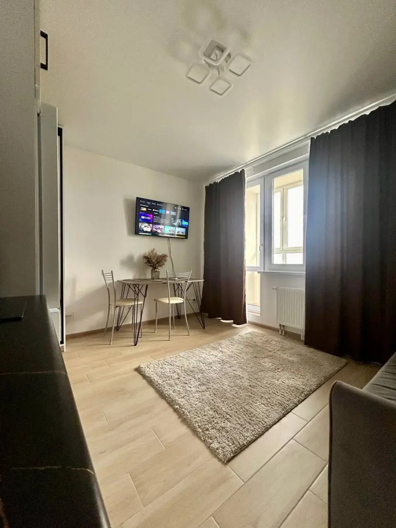 Квартира на проспекте Героев Донбасса 10