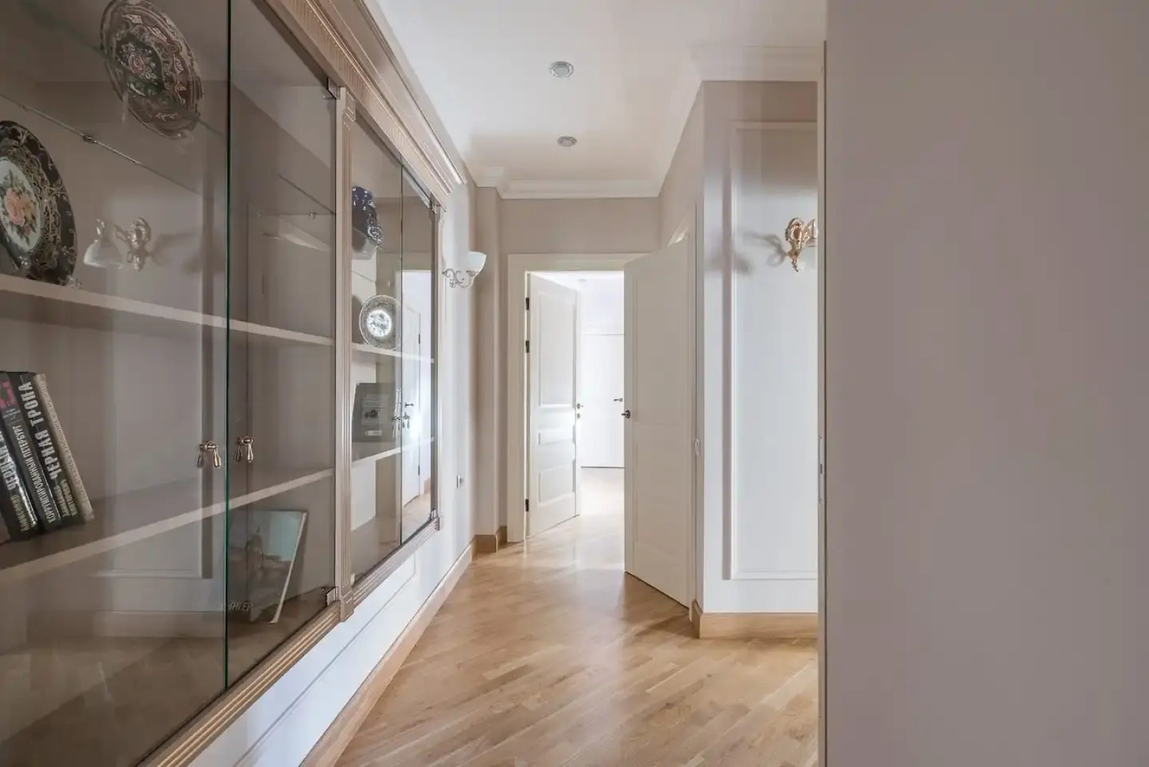 Апартаменты LetYourFlat "Hermitage Residence"