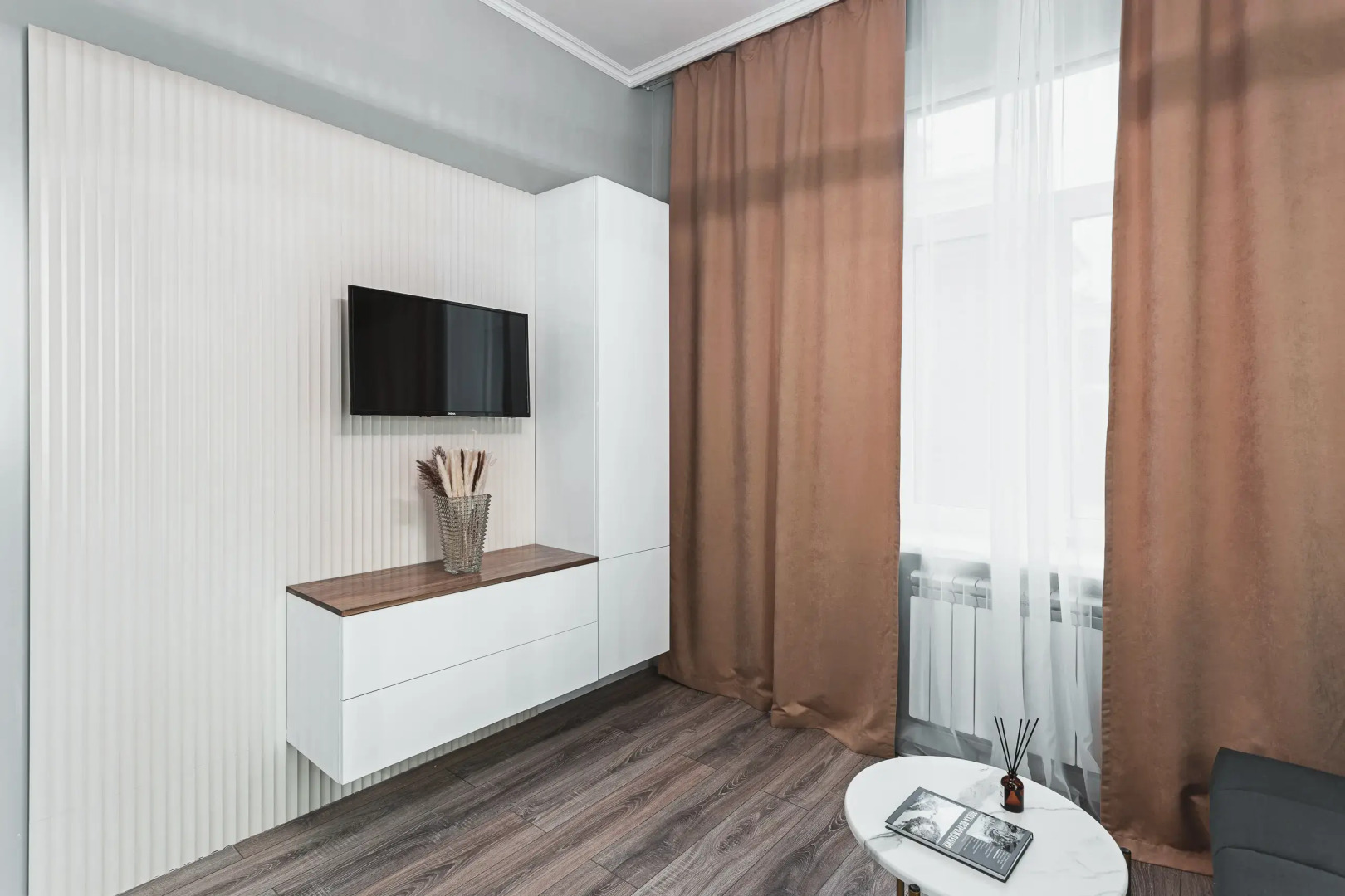 Апартаменты с Дизайнерским Ремонтом в Отличной Локации