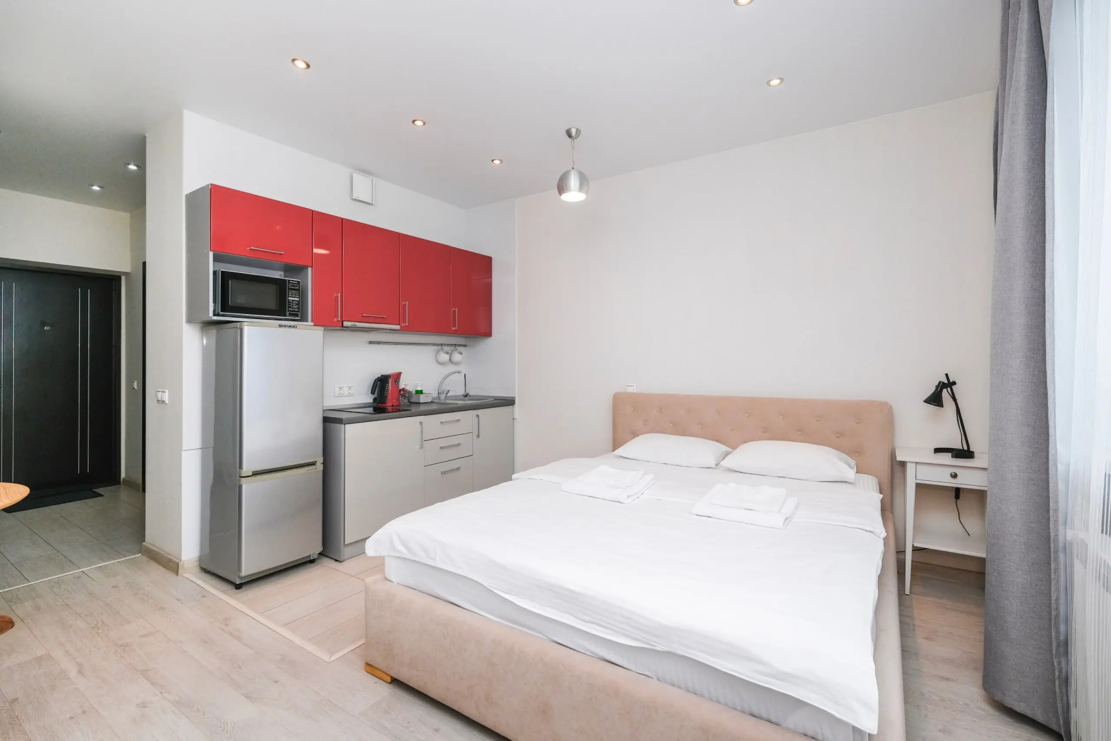 Апартаменты Домант Романова 60/1 (4)