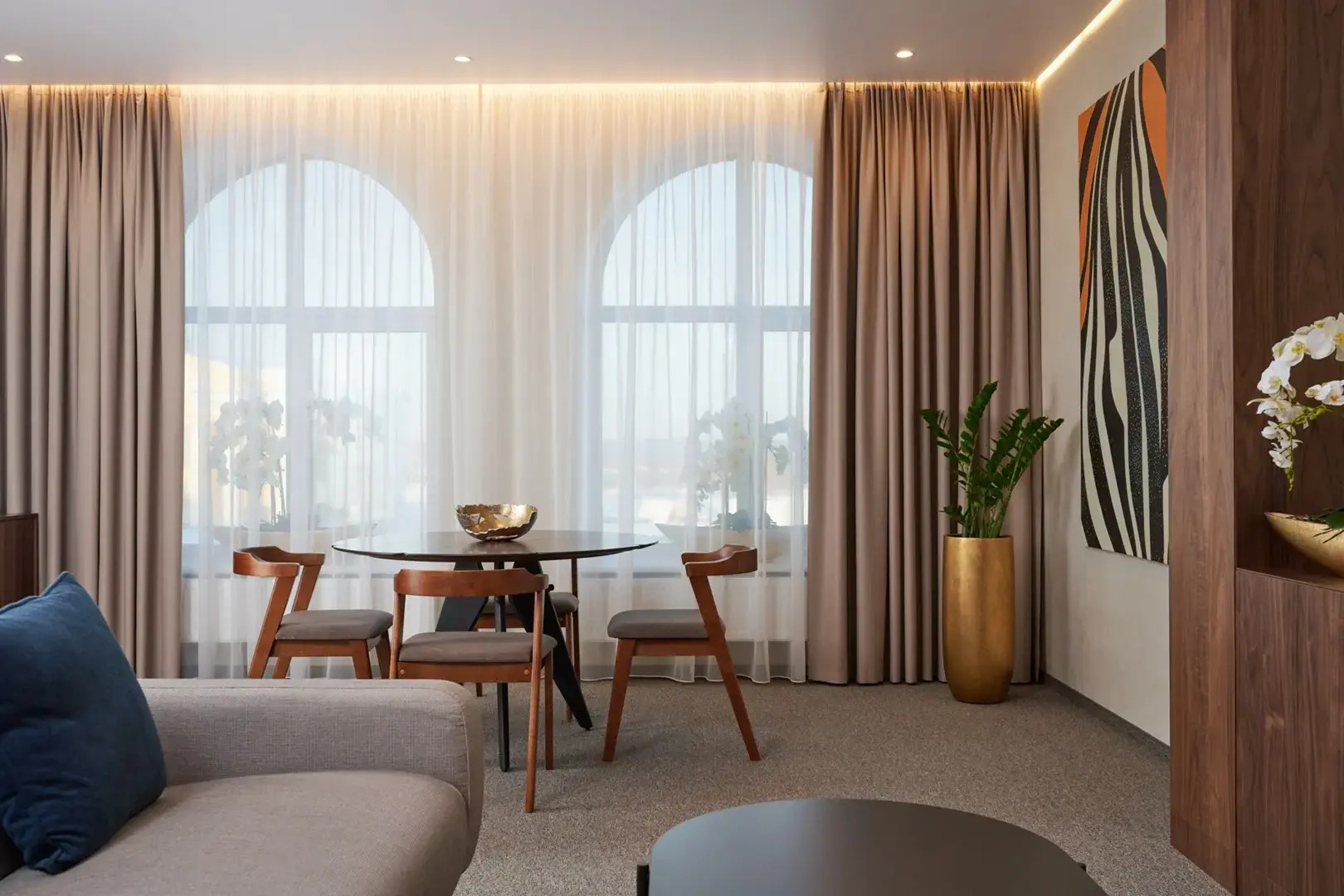 Отель Aura CityHotel