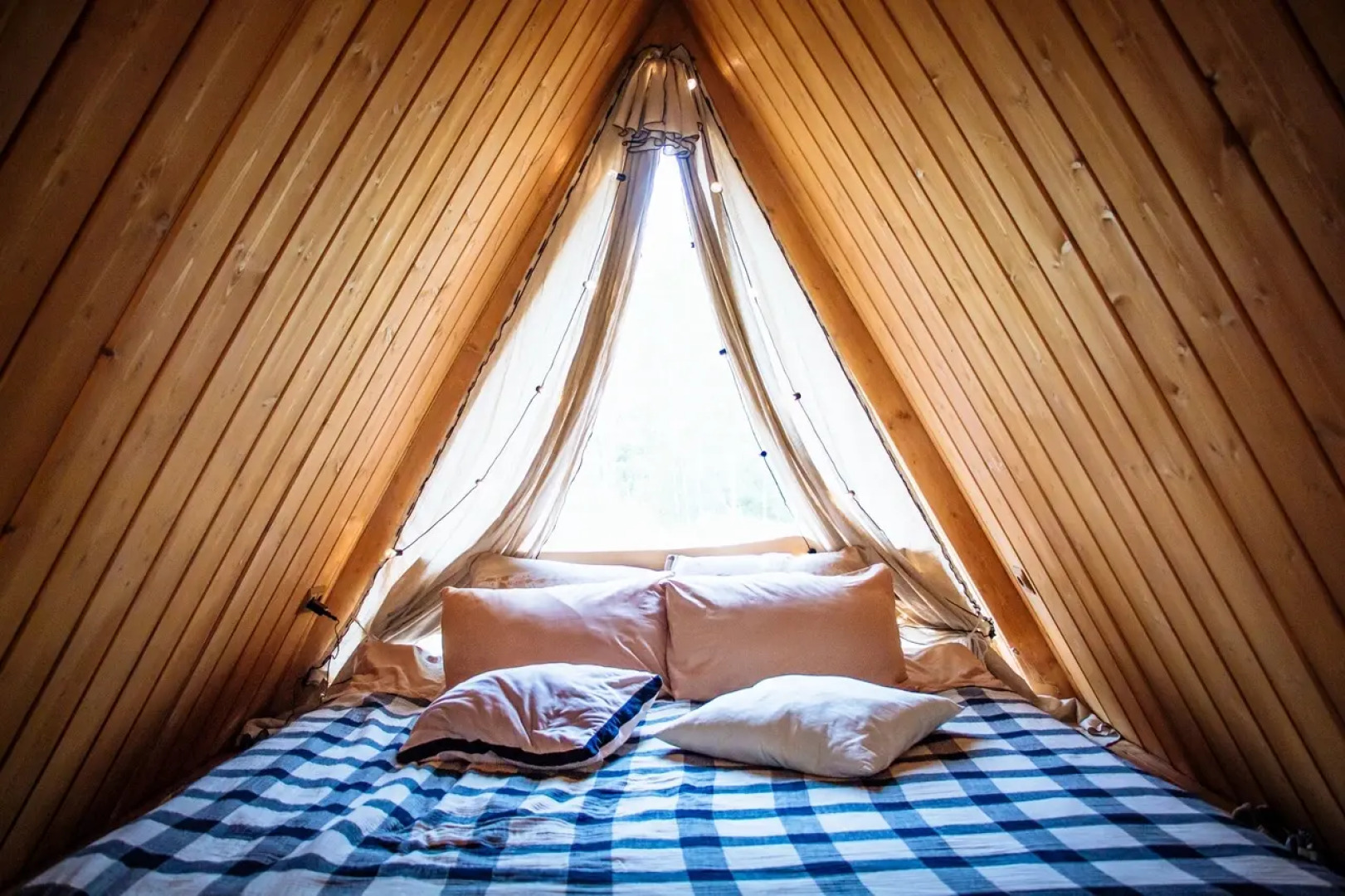 Глэмпинг На Краю Земли