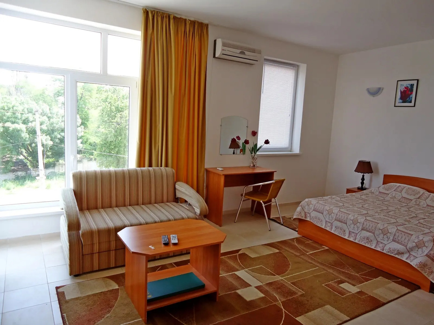 Отель Амалия