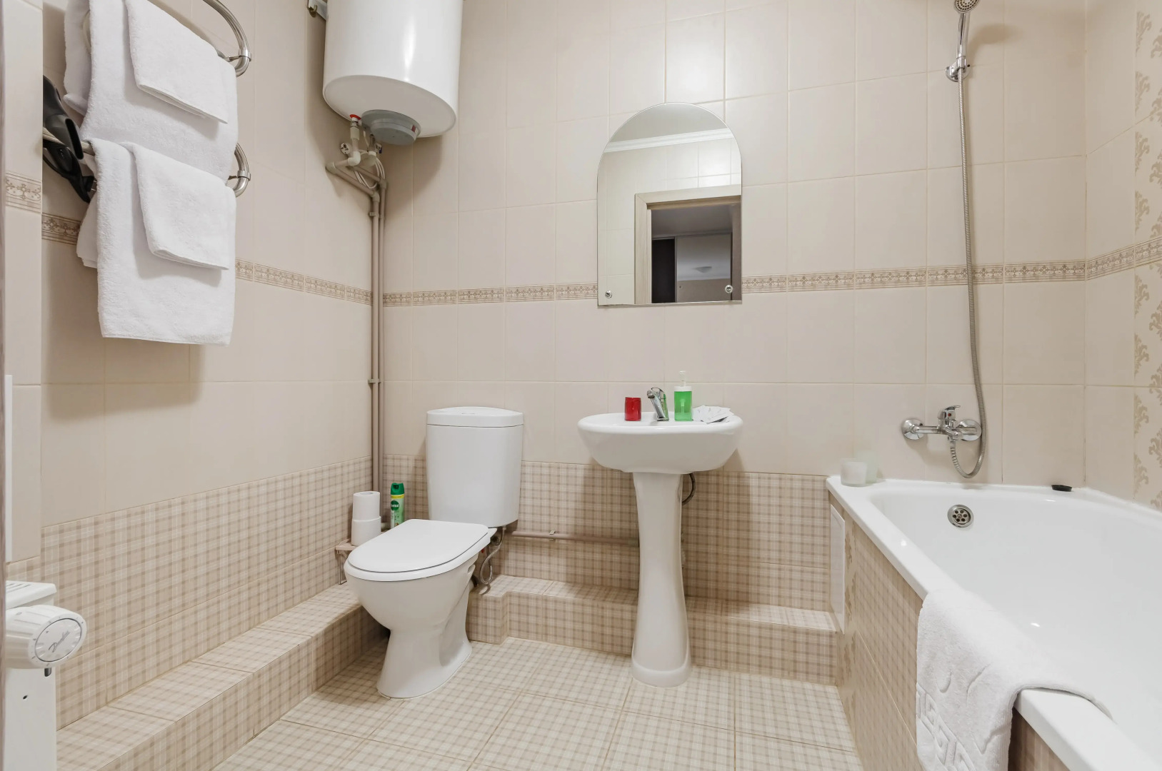 Апартаменты 24 Этаж Панорама Города и Гор  ЖК Большой, Самый Центр Бесконтактное Заселение 24/7 by Depart Apart