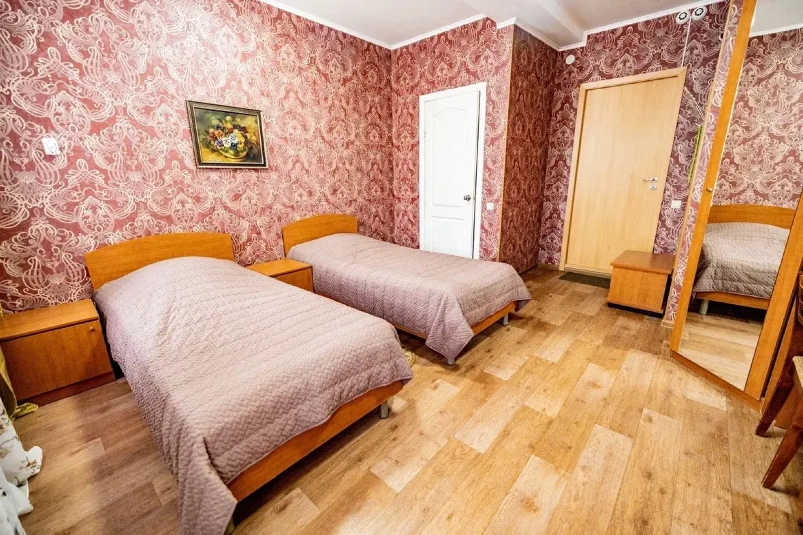 Отель На Вайнера