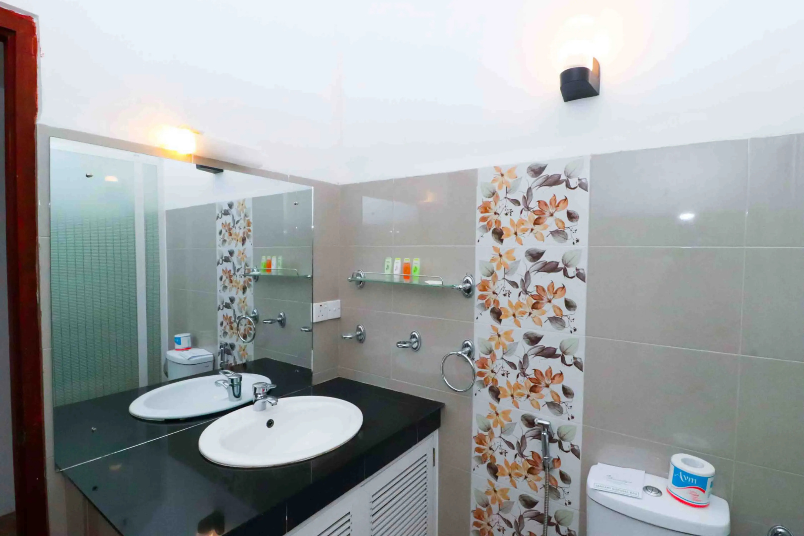 Отель Yoho Thuruliya Lodge