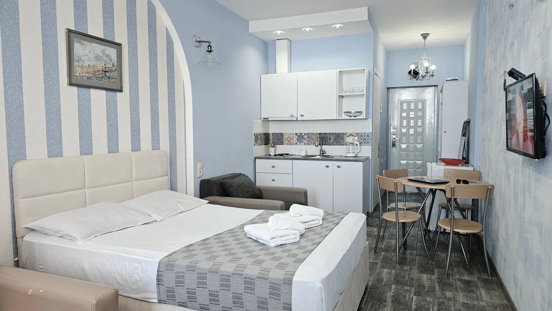 Квартира 727 на берегу Черного моря