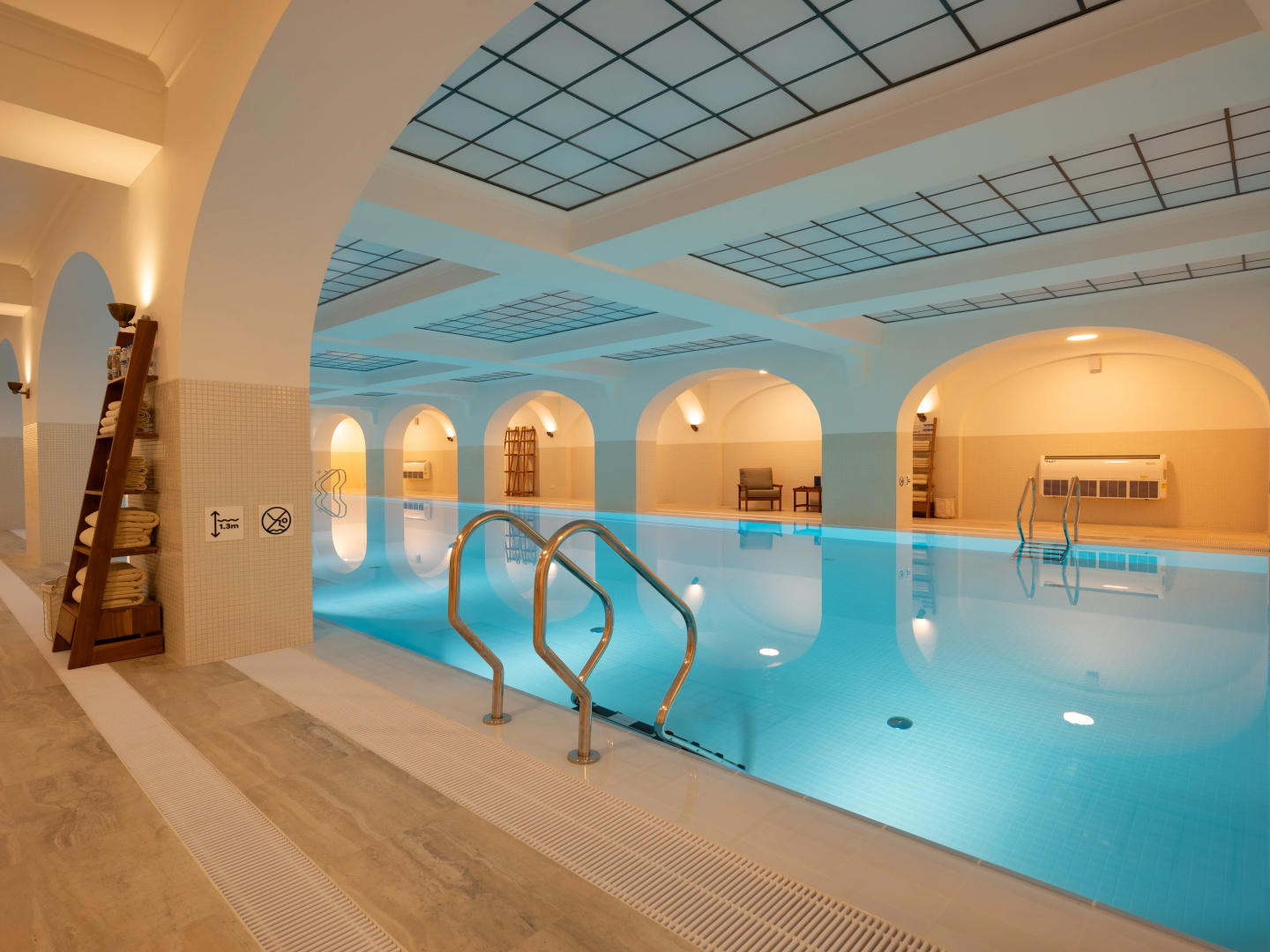 Отель RODINA Grand Hotel & SPA Irkutsk 5*