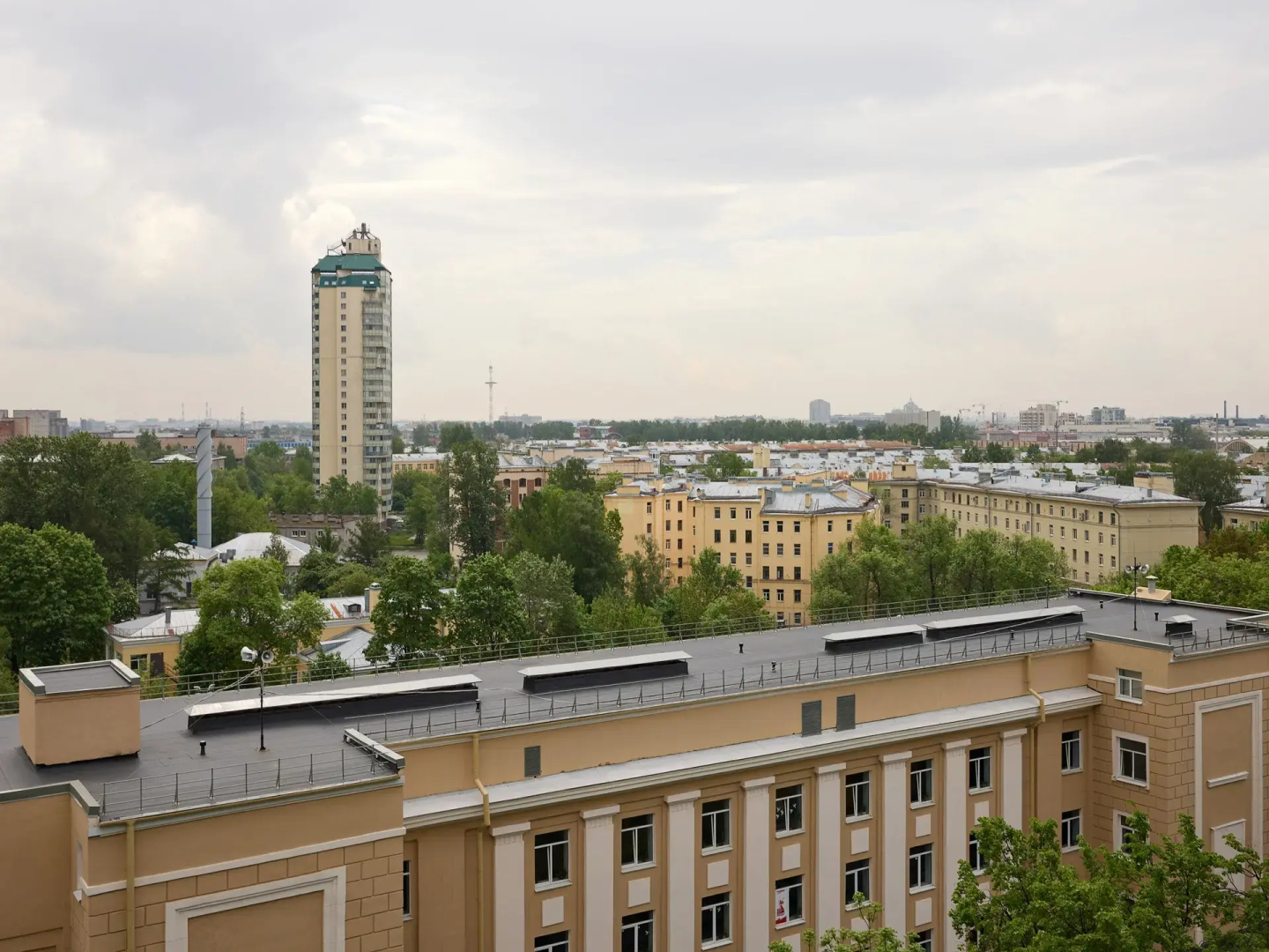 Квартира Студия Бирюза в 3 минутах пешком от метро Лесная
