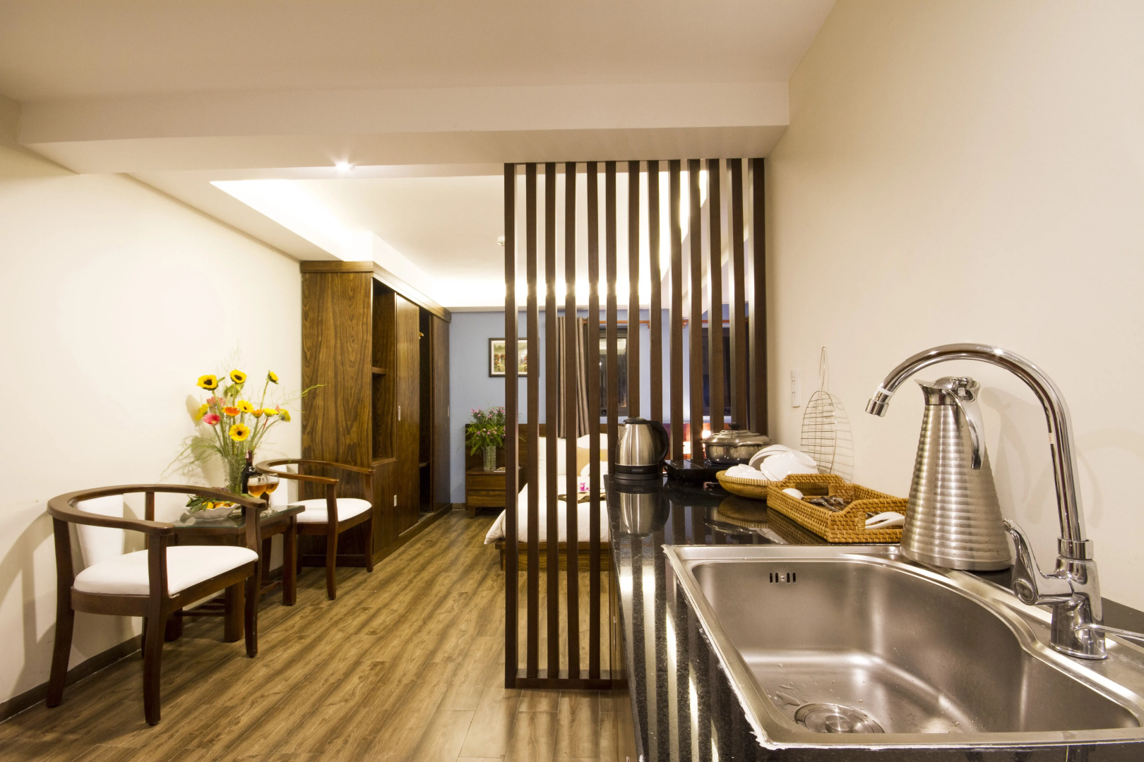 Happy Sky Hotel