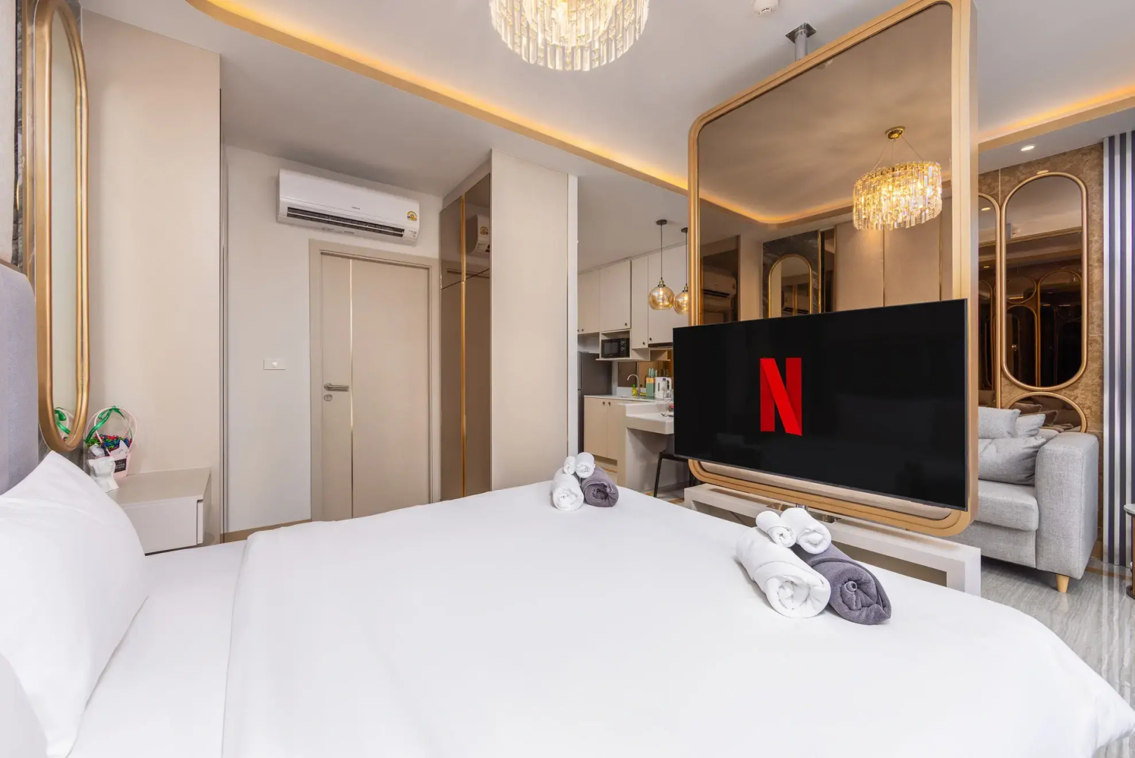 Апарт-отель Bellevue Lagoon Premium by TropicLook