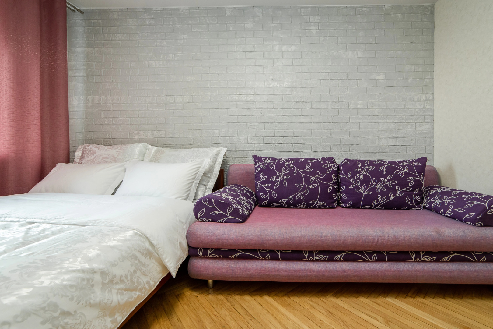 Апартаменты у Станции Метро Немига