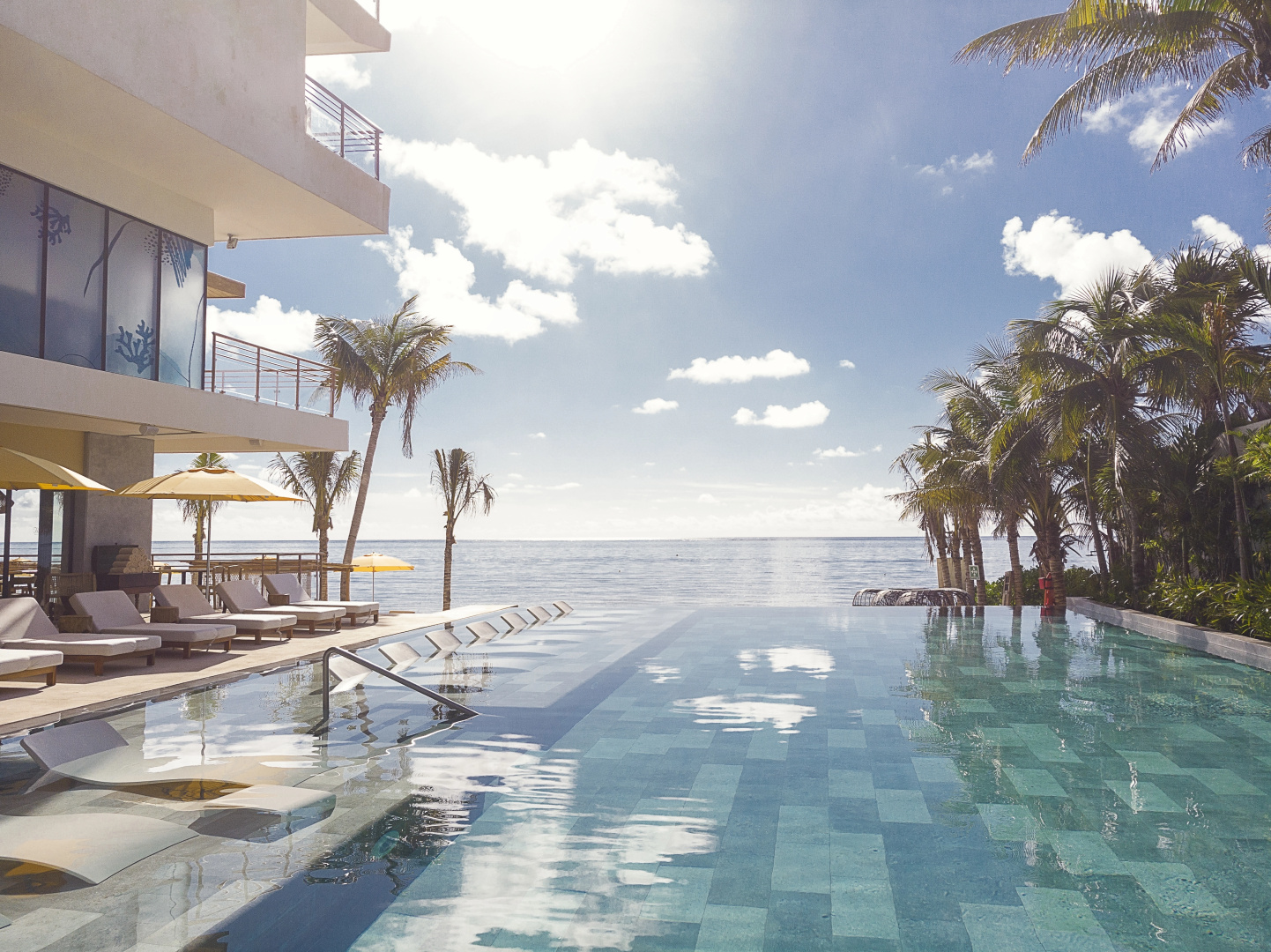 Отель The Fives Oceanfront Puerto Morelos