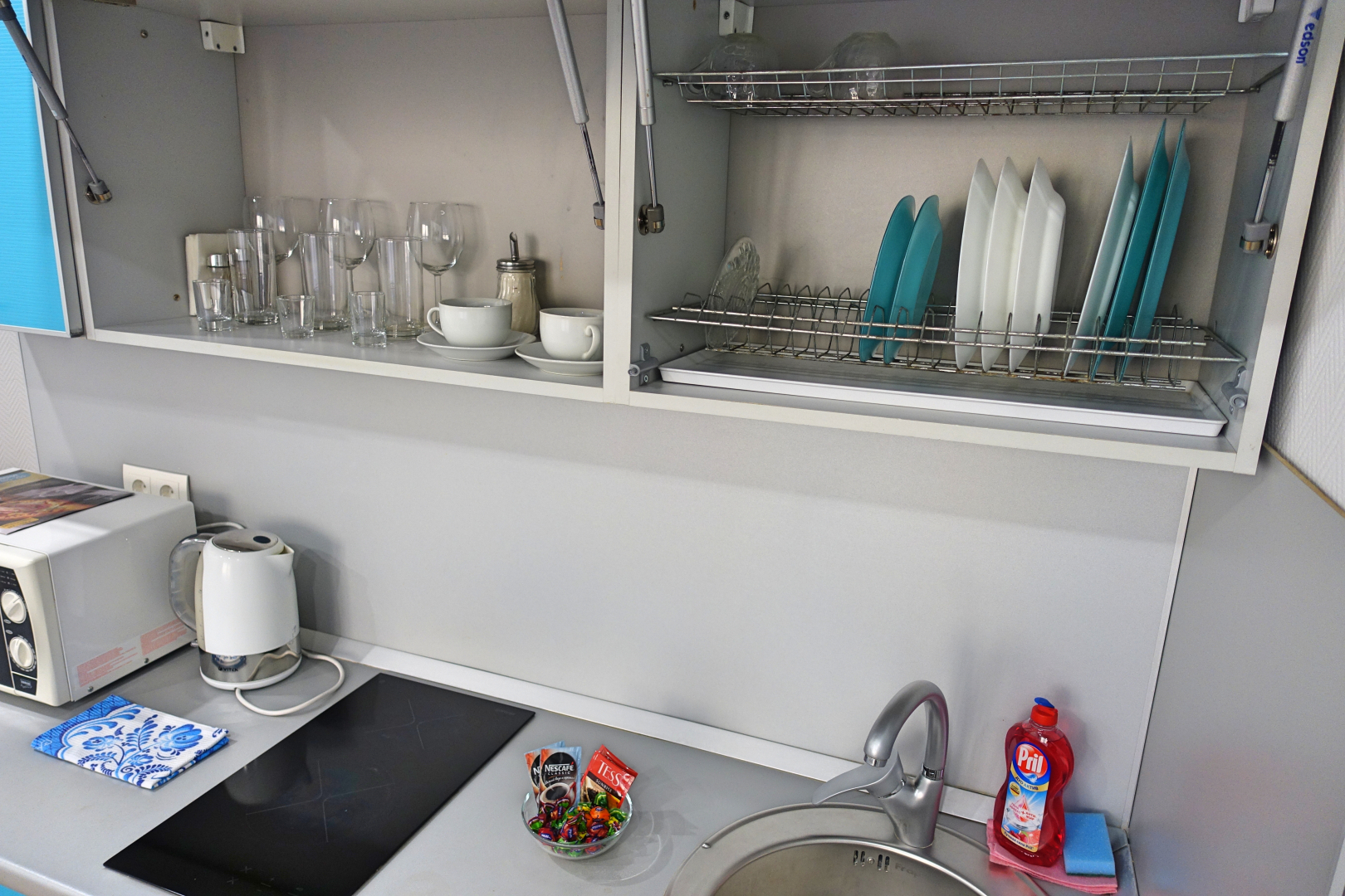 Апартаменты Золотой Шар на Революционной 1