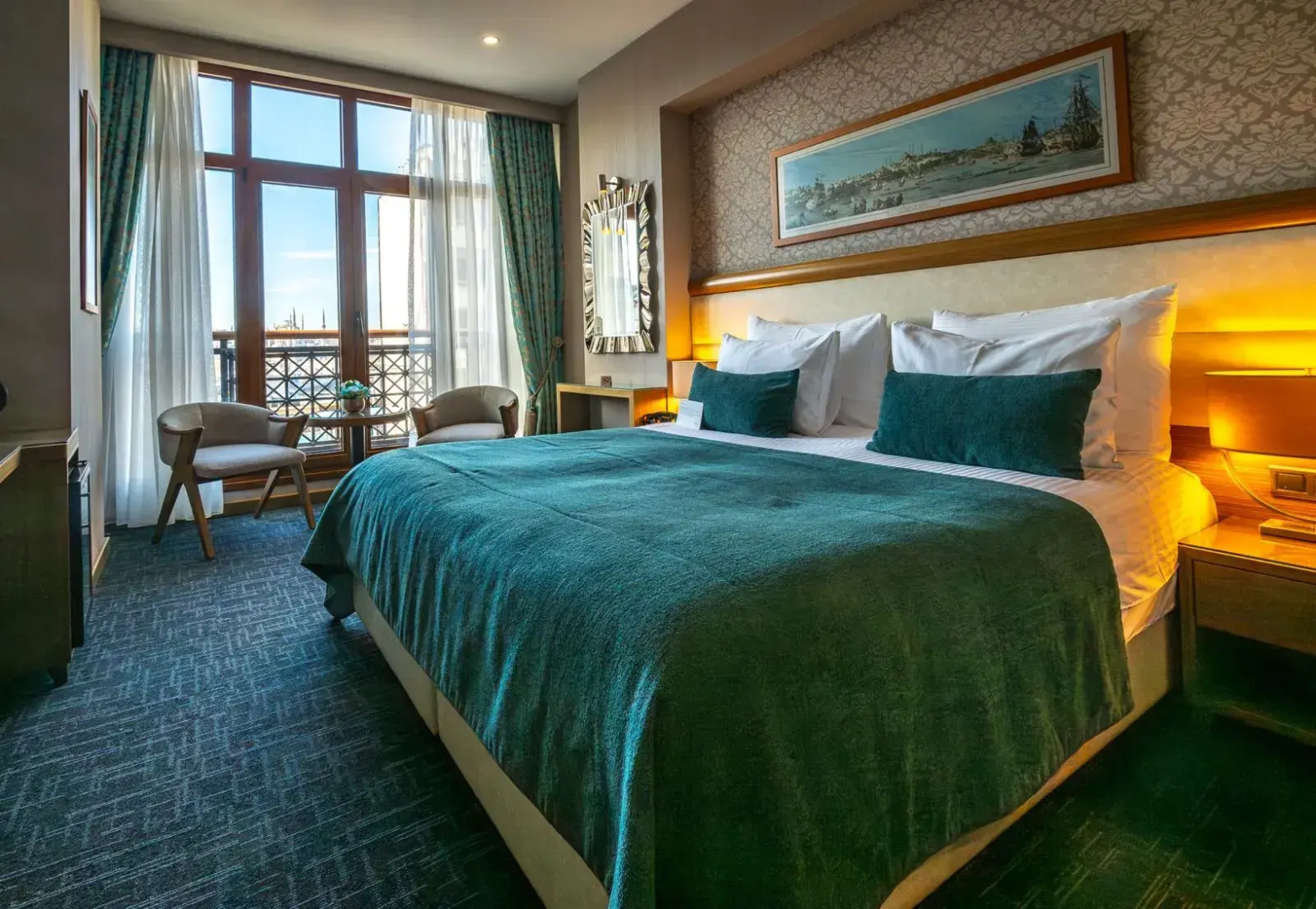 Momento Golden Horn Hotel