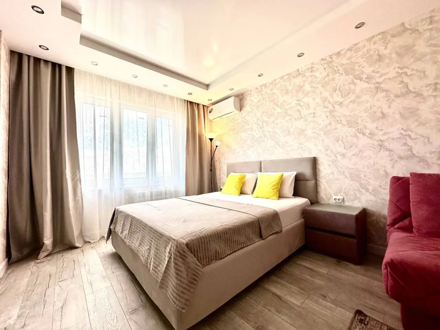 Апартаменты Fresh Room на улице Сергея Лазо д.5