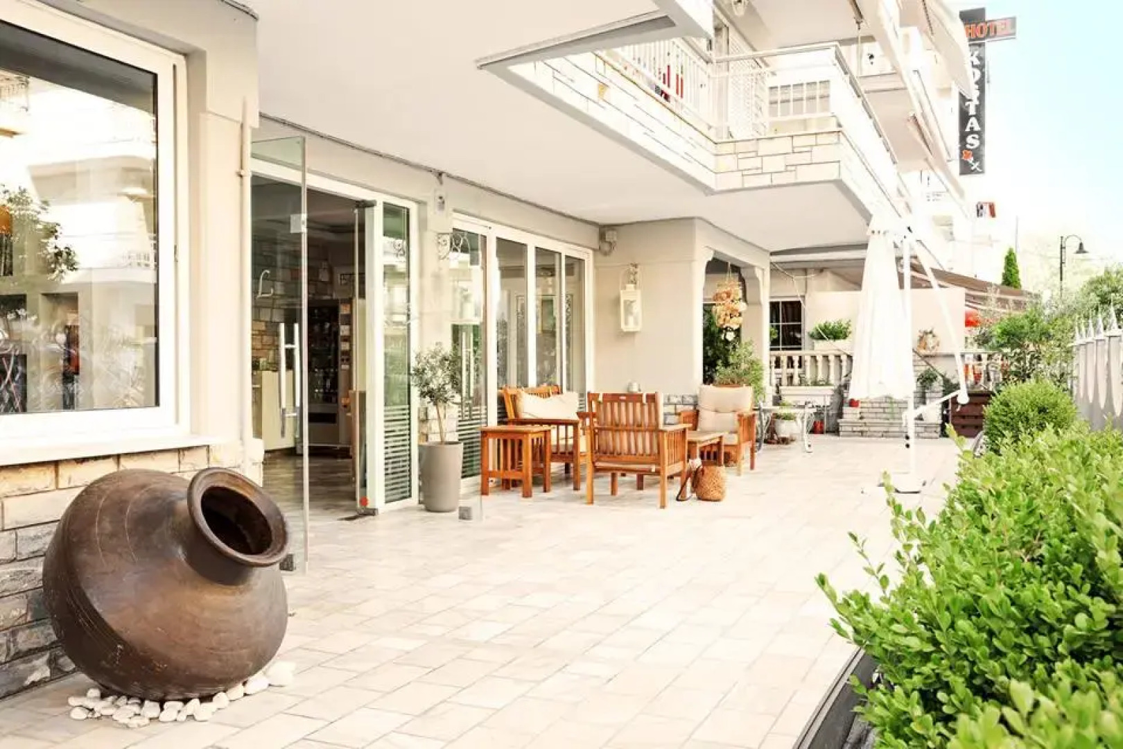 Отель Ouzas luxury