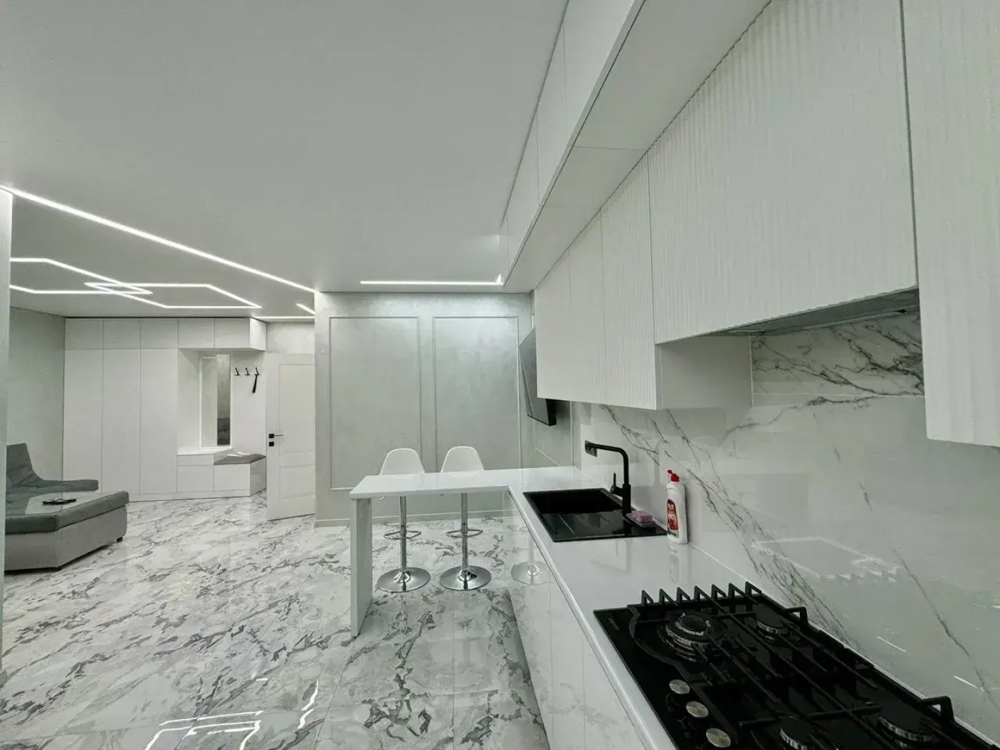 Квартира на Курсантов Кировцев 4А