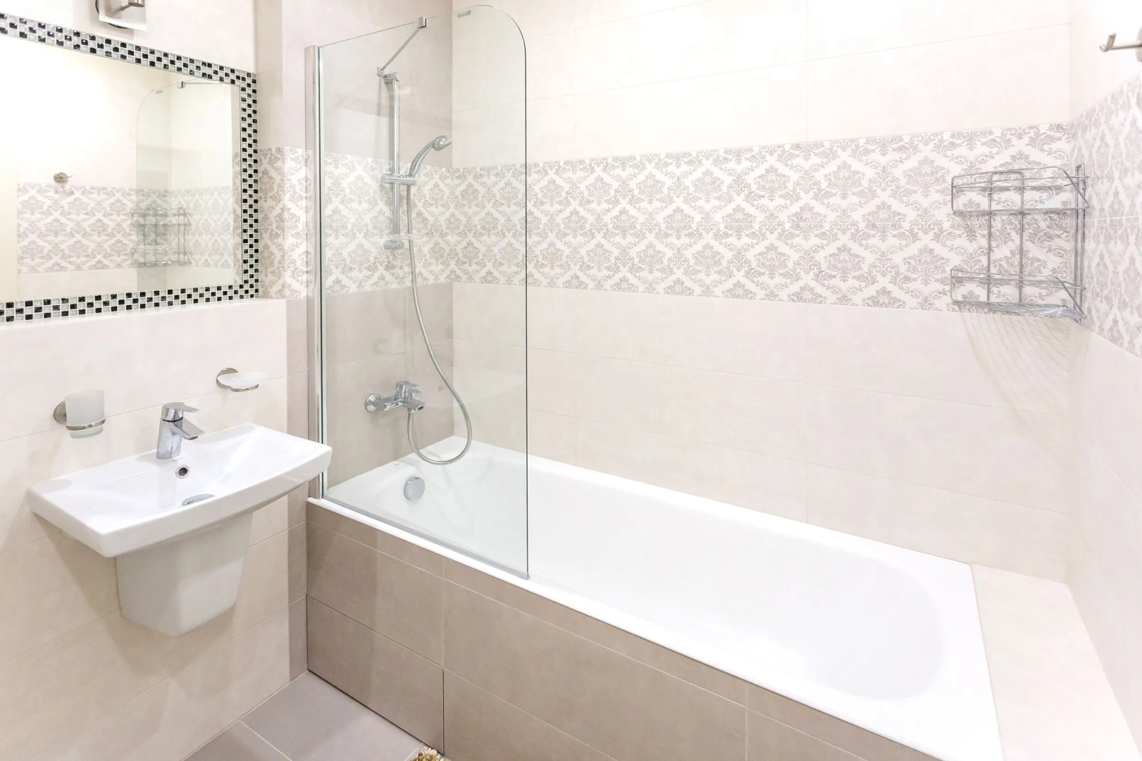 Квартира на сутки Парк Челюскинцев Метро в шаговой доступности Кухня объединена с жилой зоной Отдельная спальня Wi-Fi Самозаселение