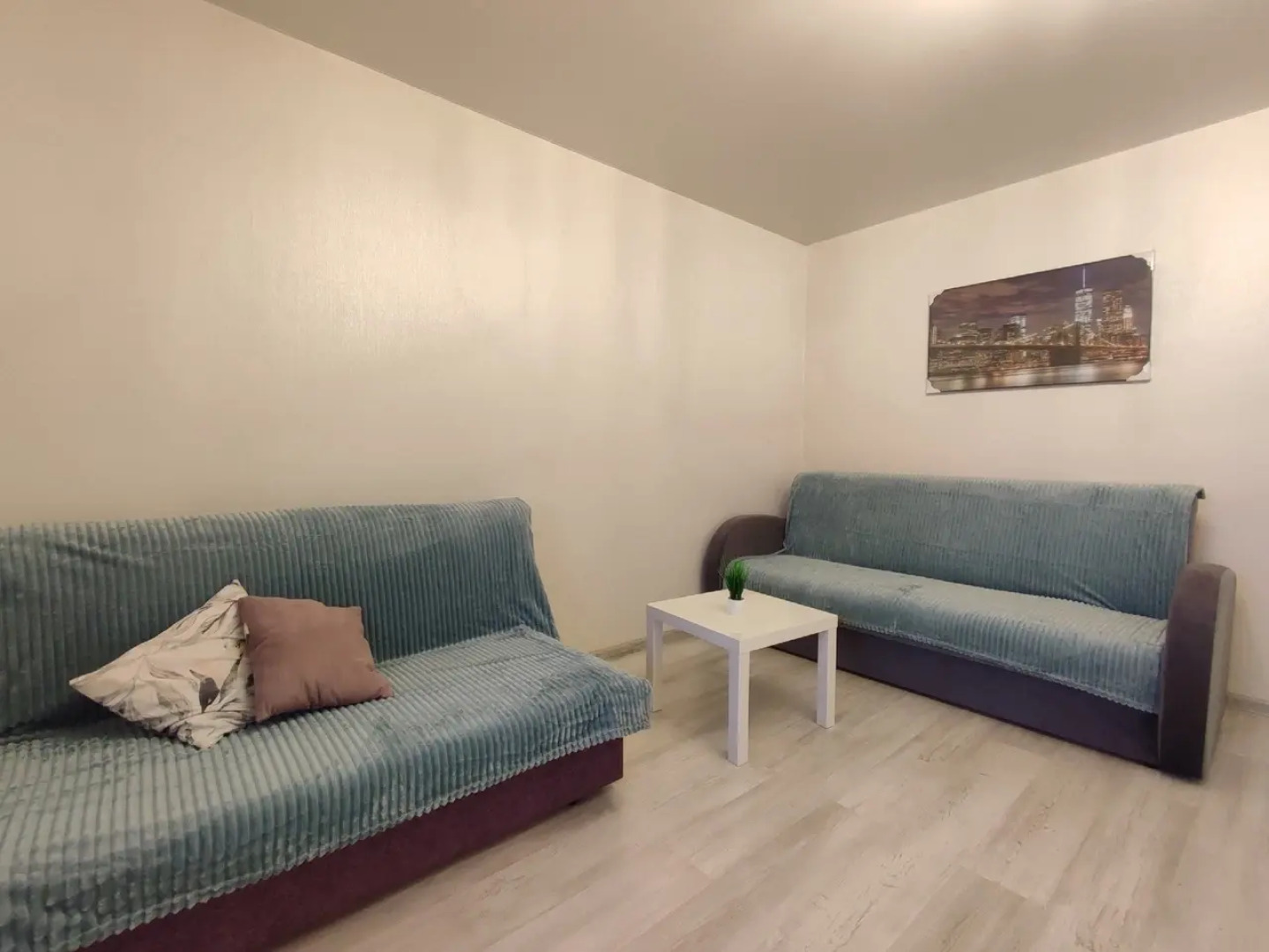 Квартира 2-комнатная в Омске на Крупской 12