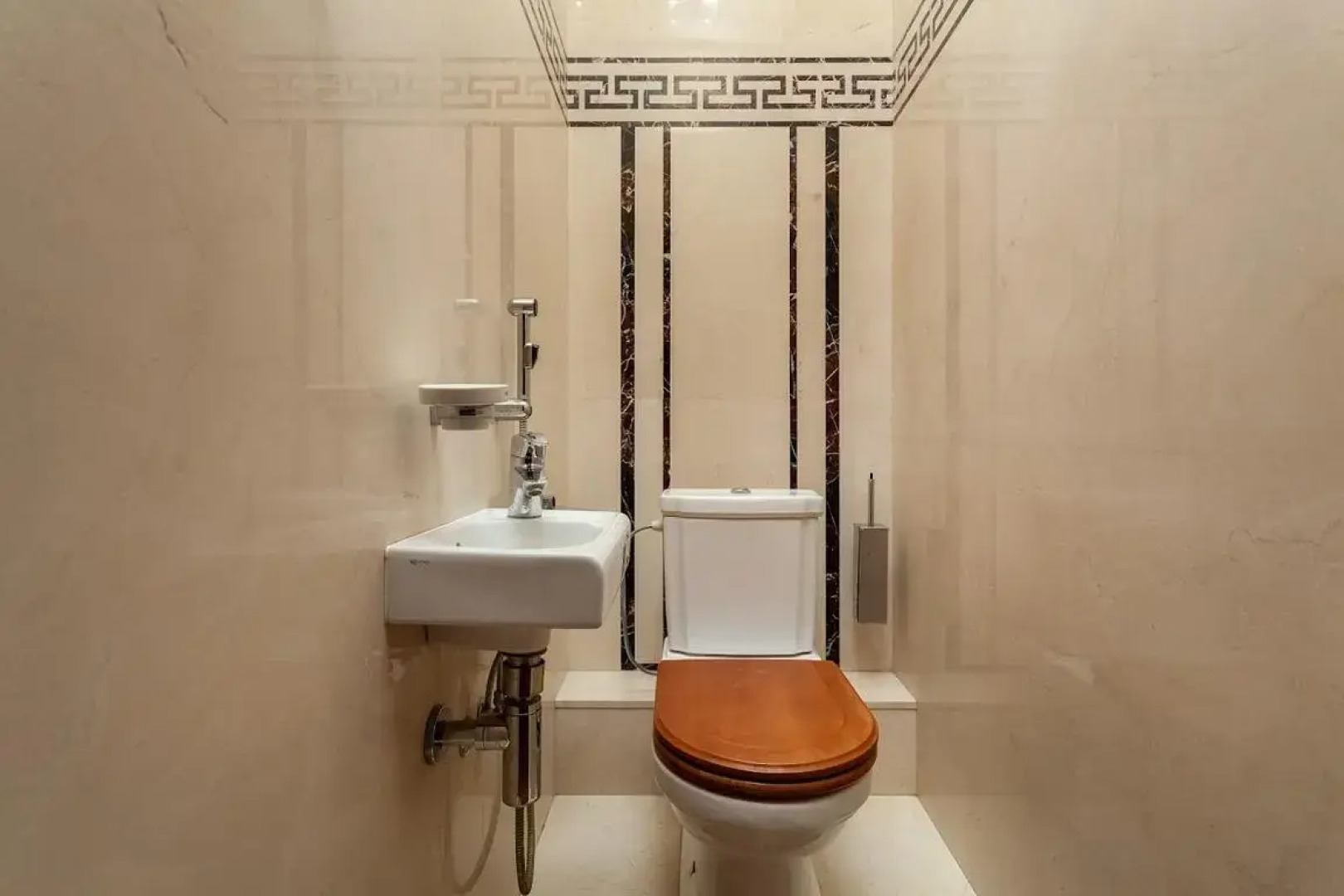 Апартаменты  Роскошные с Балконом и Видом на Кремль