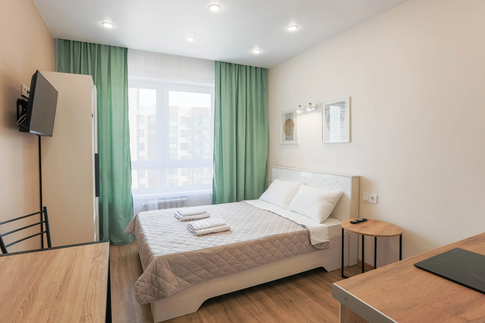 Апартаменты Луна рядом с Политехом на 2 гостя