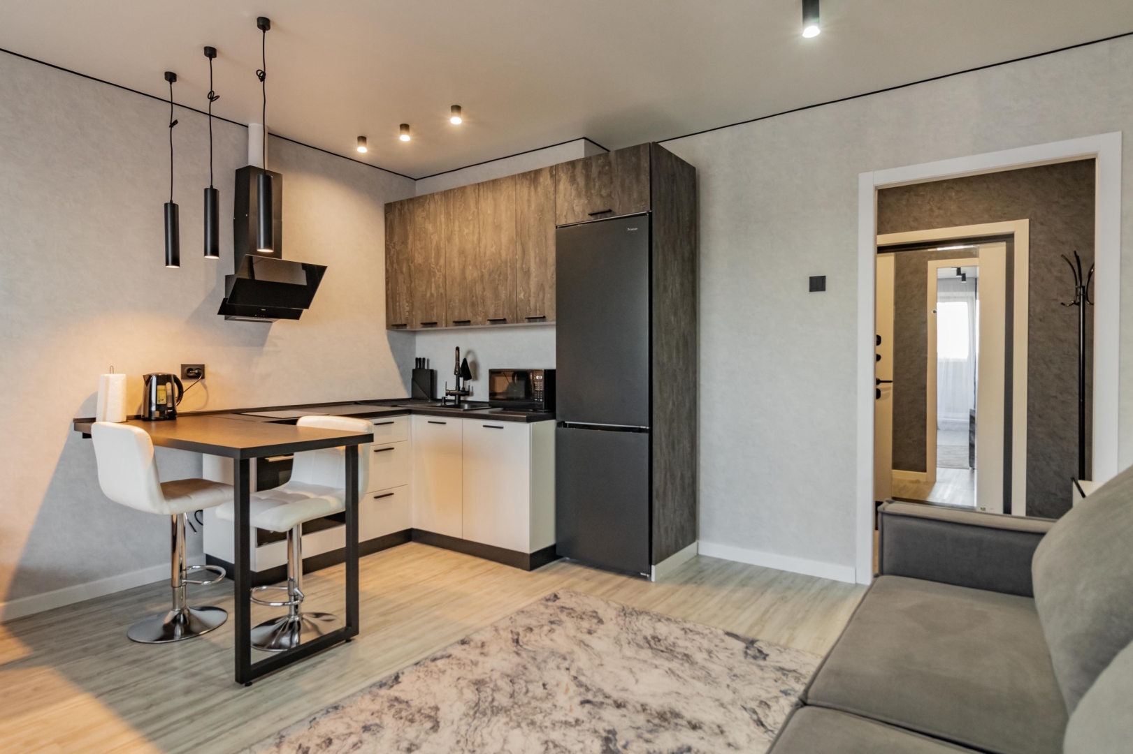 Квартира Нoвaя студия pacположена в ЖK Pиверсaйд Академ. В тихом зеленом дворе на берегу реки Миасс