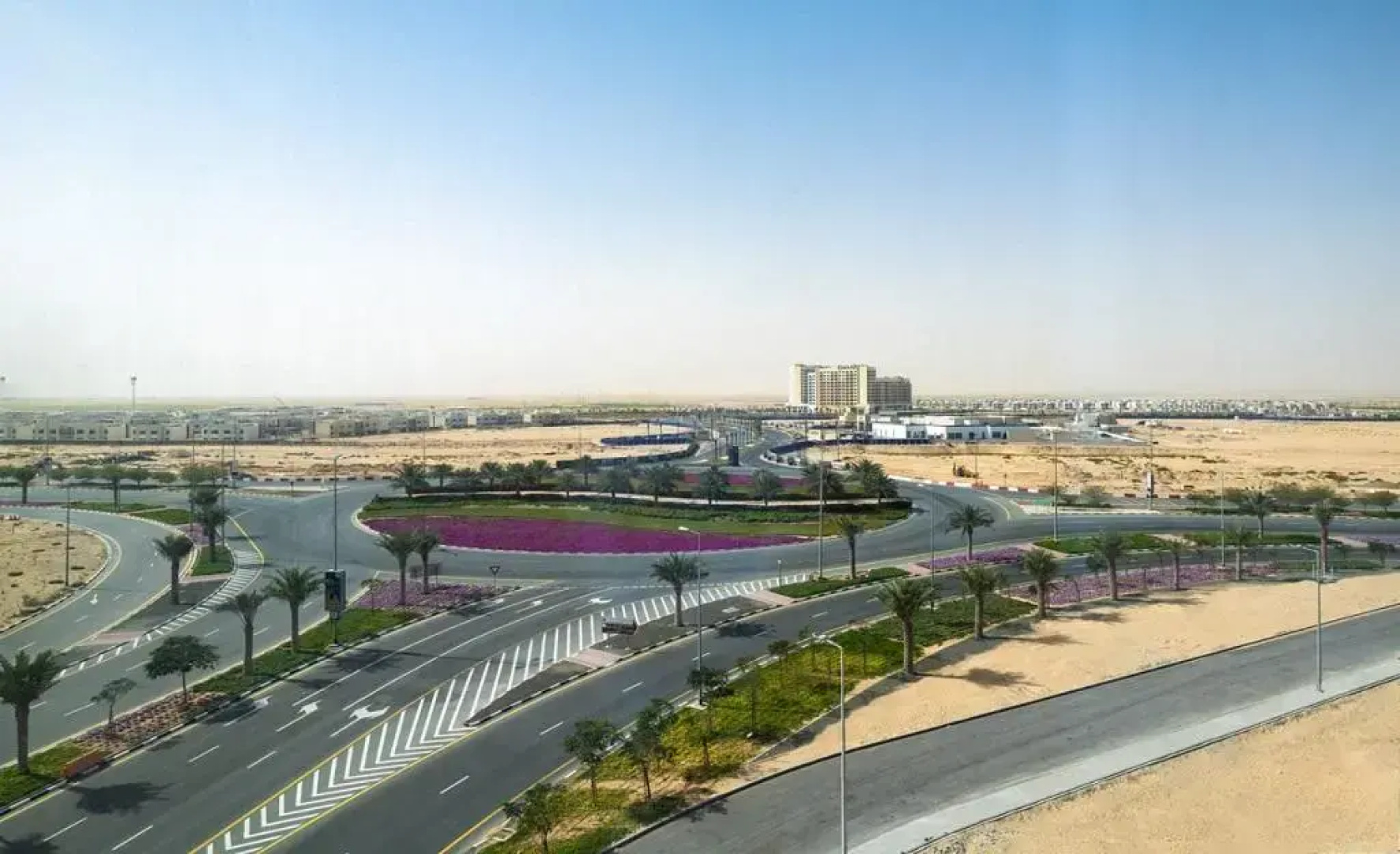 Holiday Inn Dubai al-Maktoum Airport, an IHG Hotel