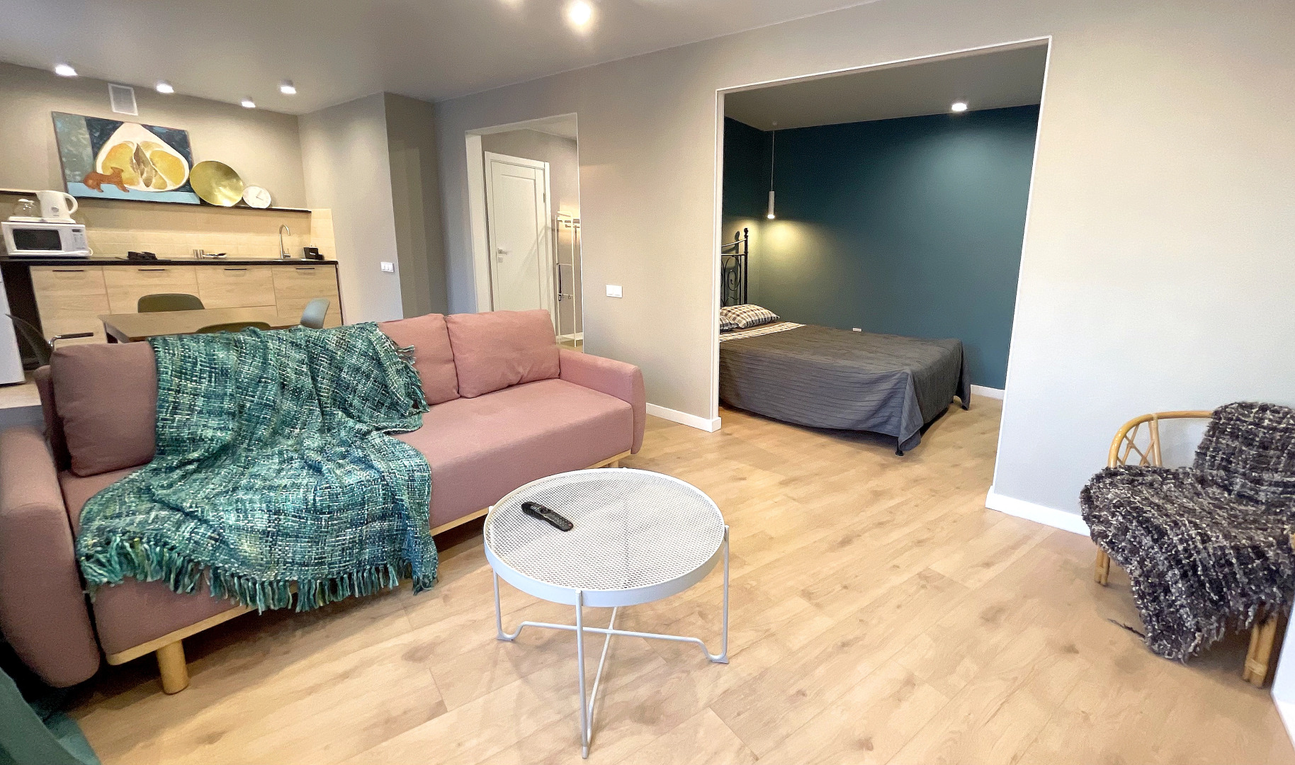 Апартаменты Стильная студия у метро на Чистопольской