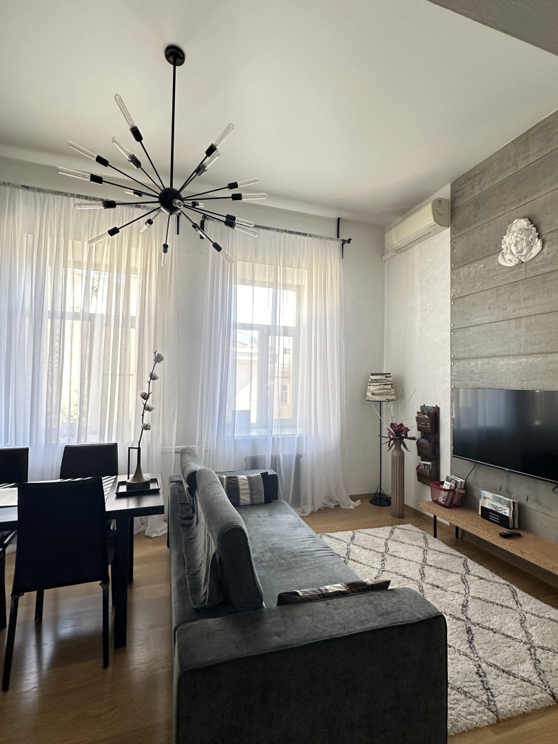 Апартаменты на Большой Московской